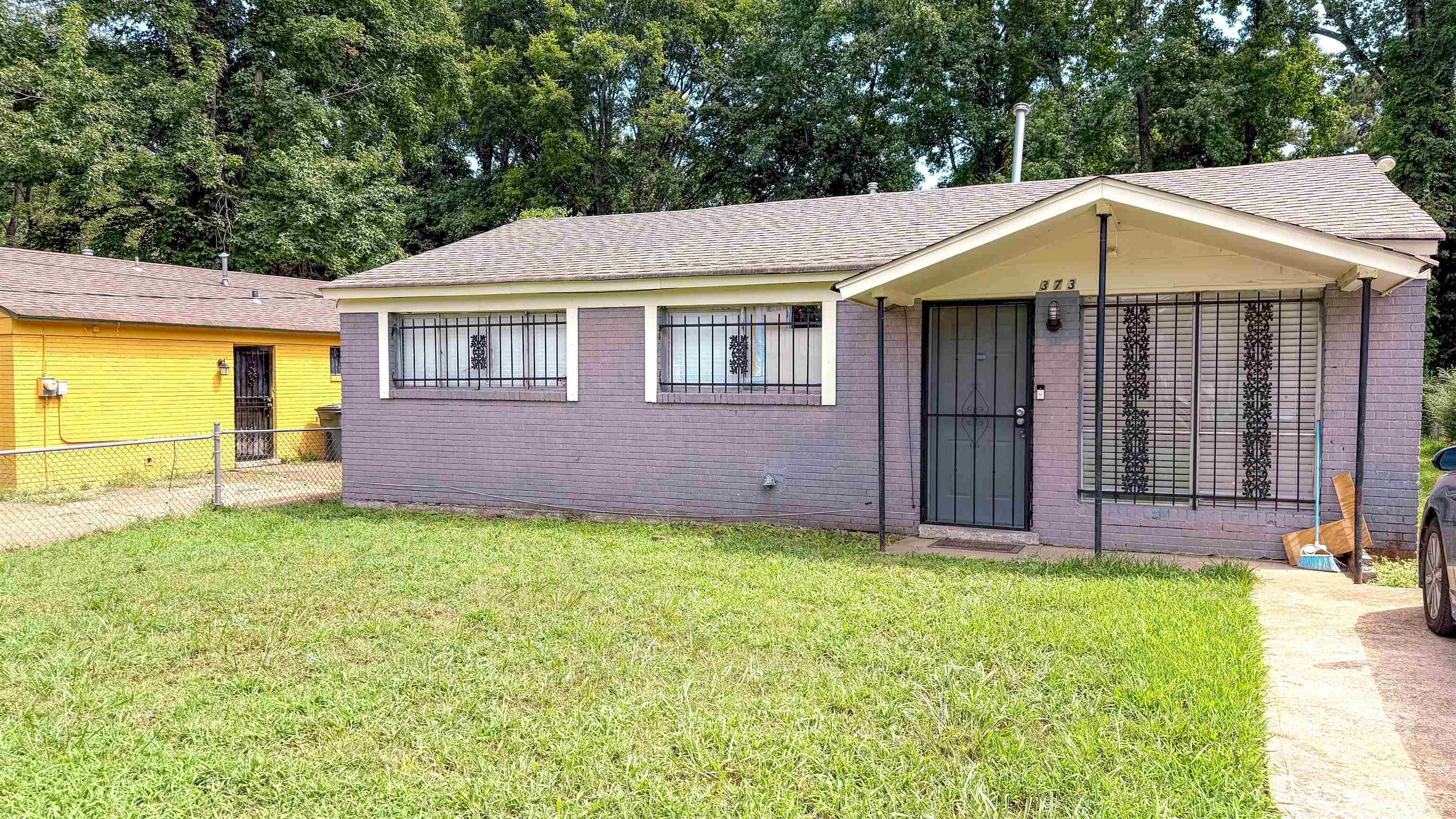 373 DELTA DR