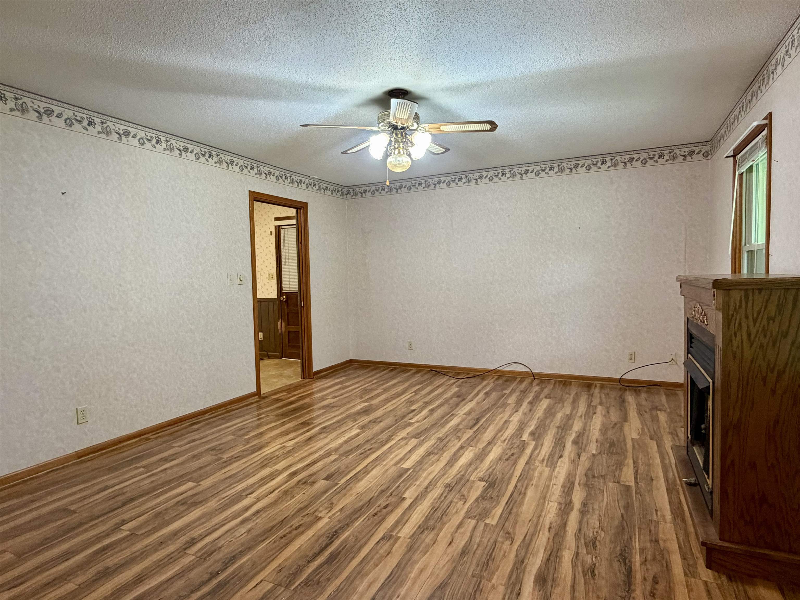 235 Shanna Dr Property Photo 3