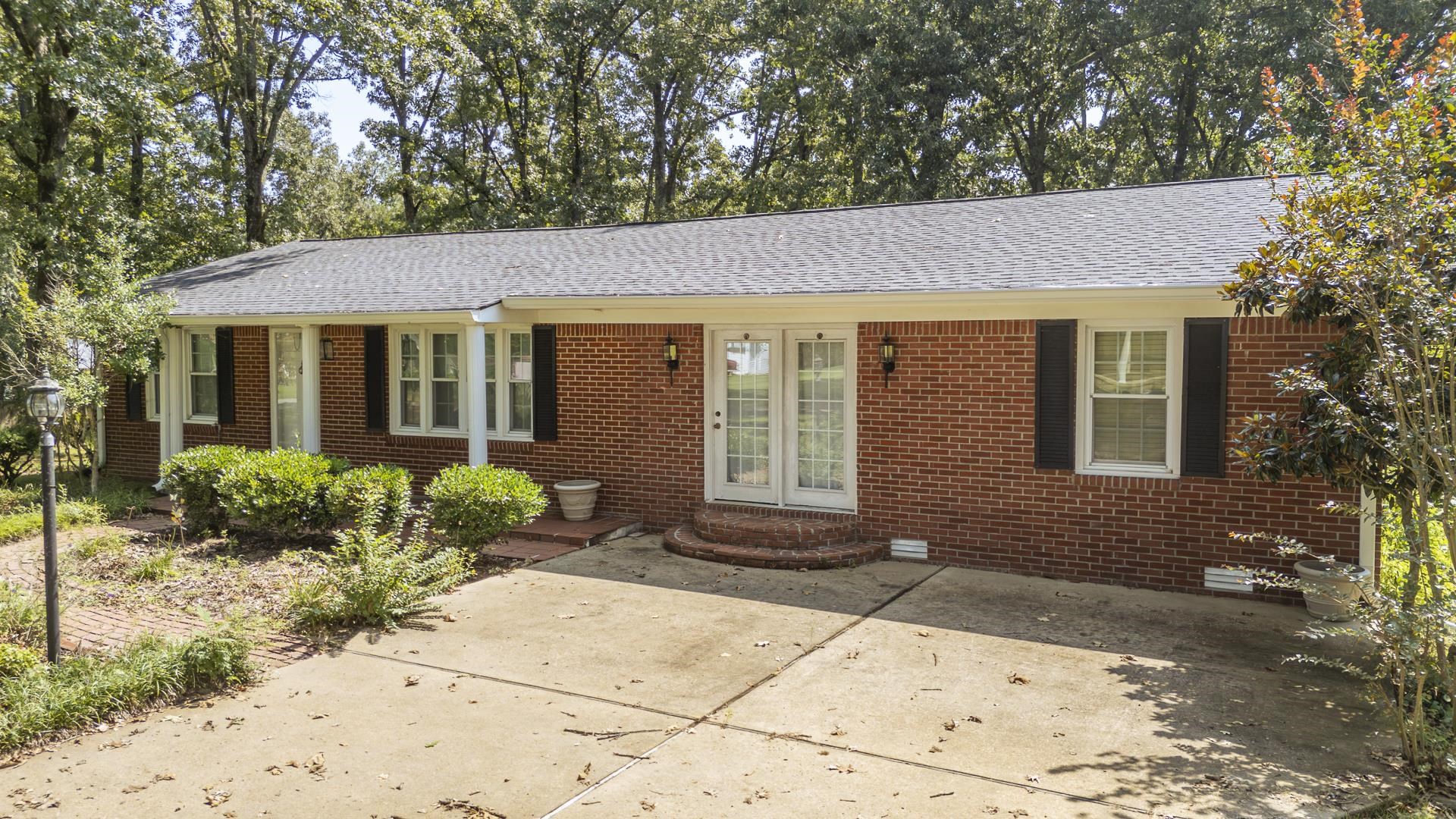 238 Harwood St Property Photo 2