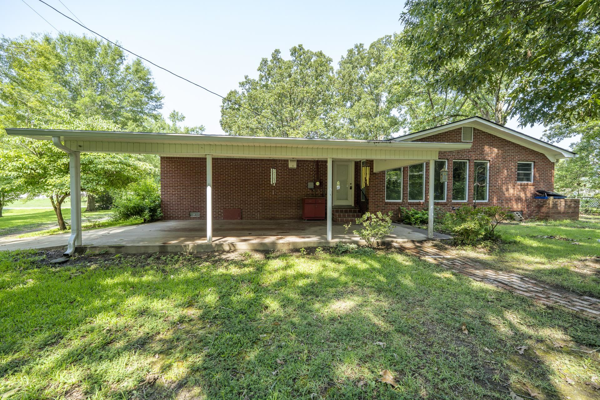 238 Harwood St Property Photo 4