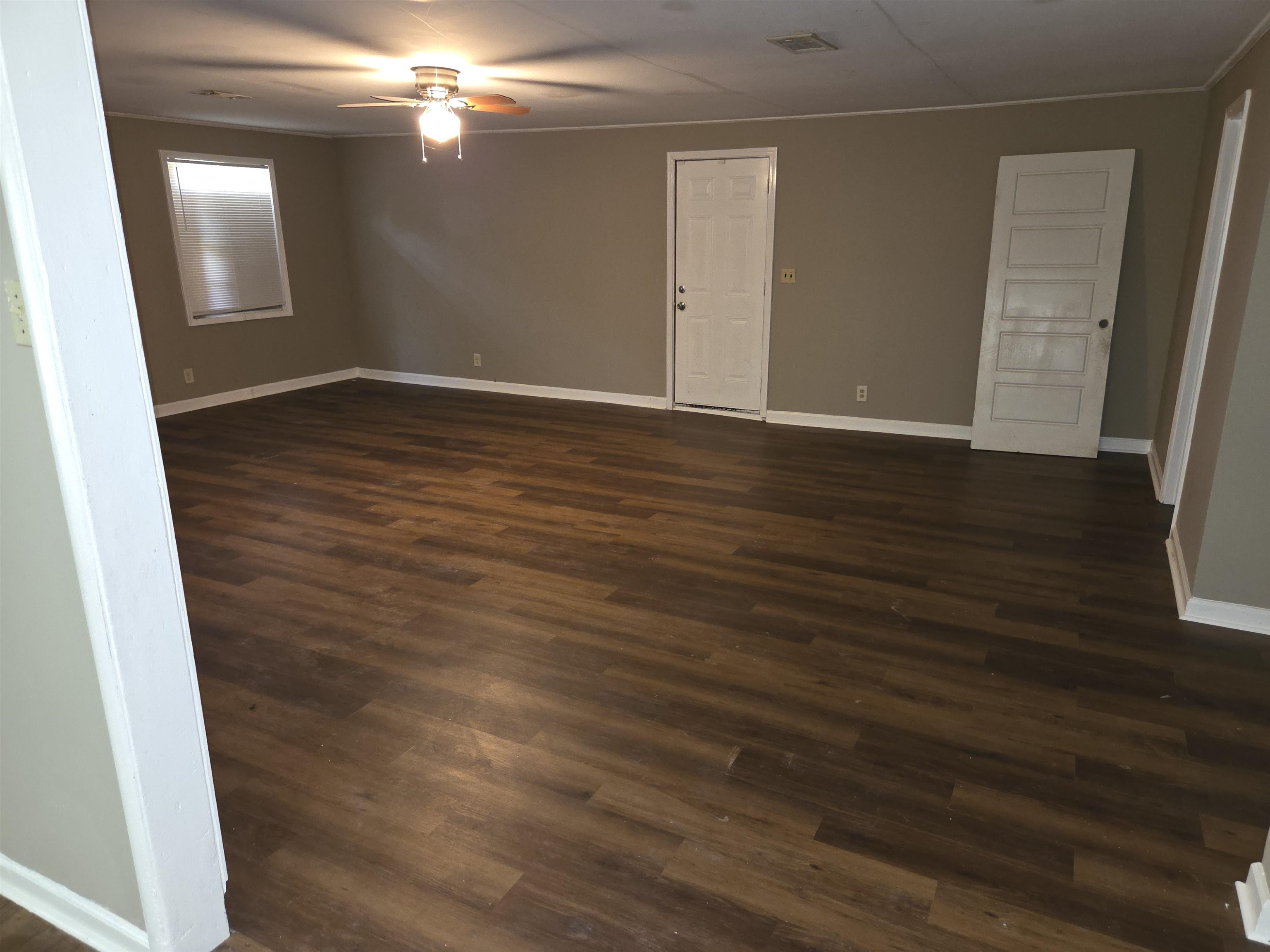 1817 Baldwin Ave Property Photo 3