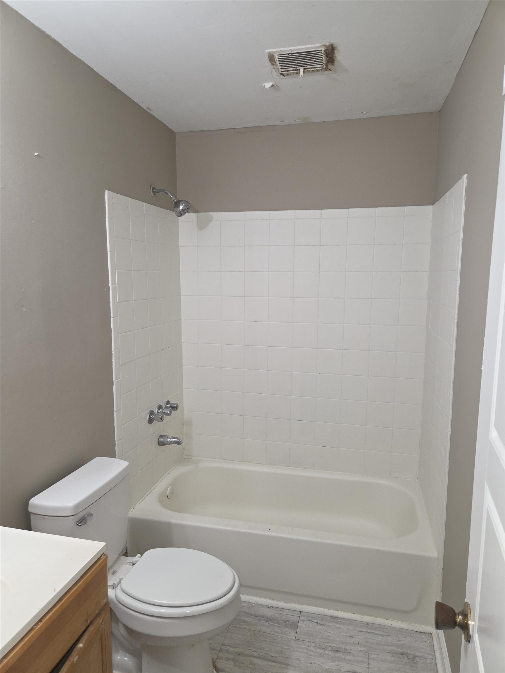 1817 Baldwin Ave Property Photo 9