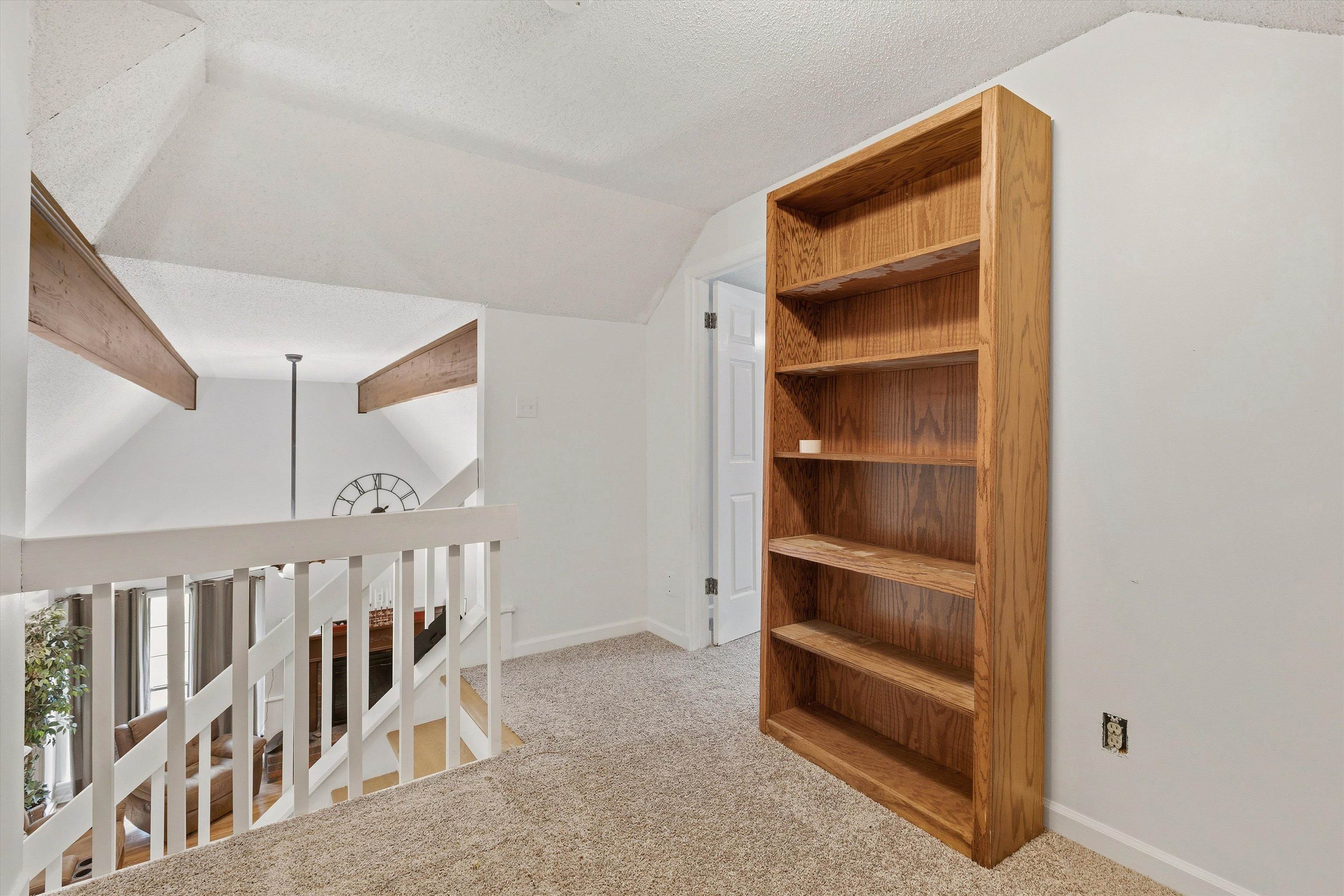 8274 Chippingham Dr Property Photo 15