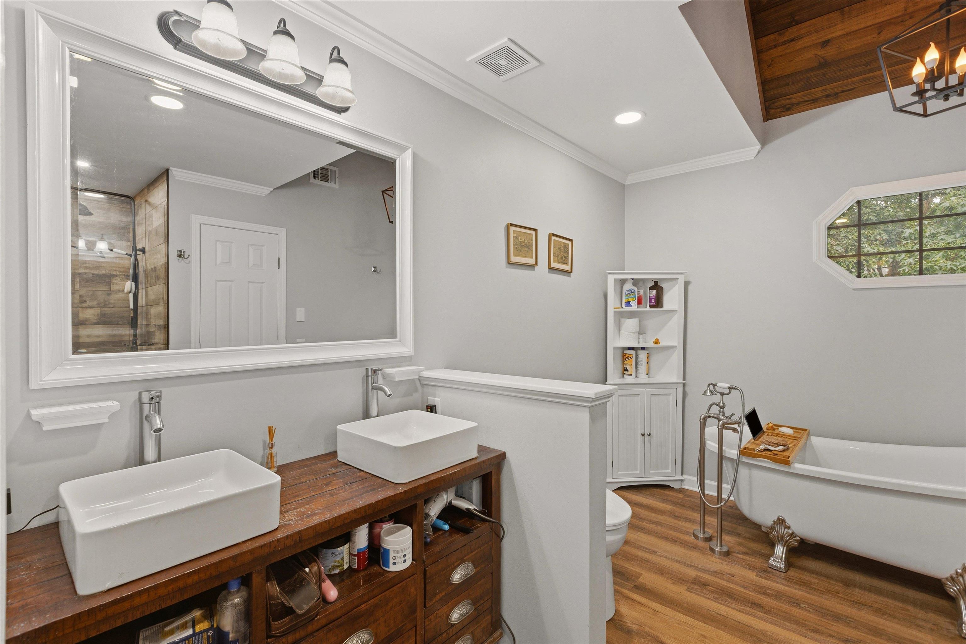8274 Chippingham Dr Property Photo 21