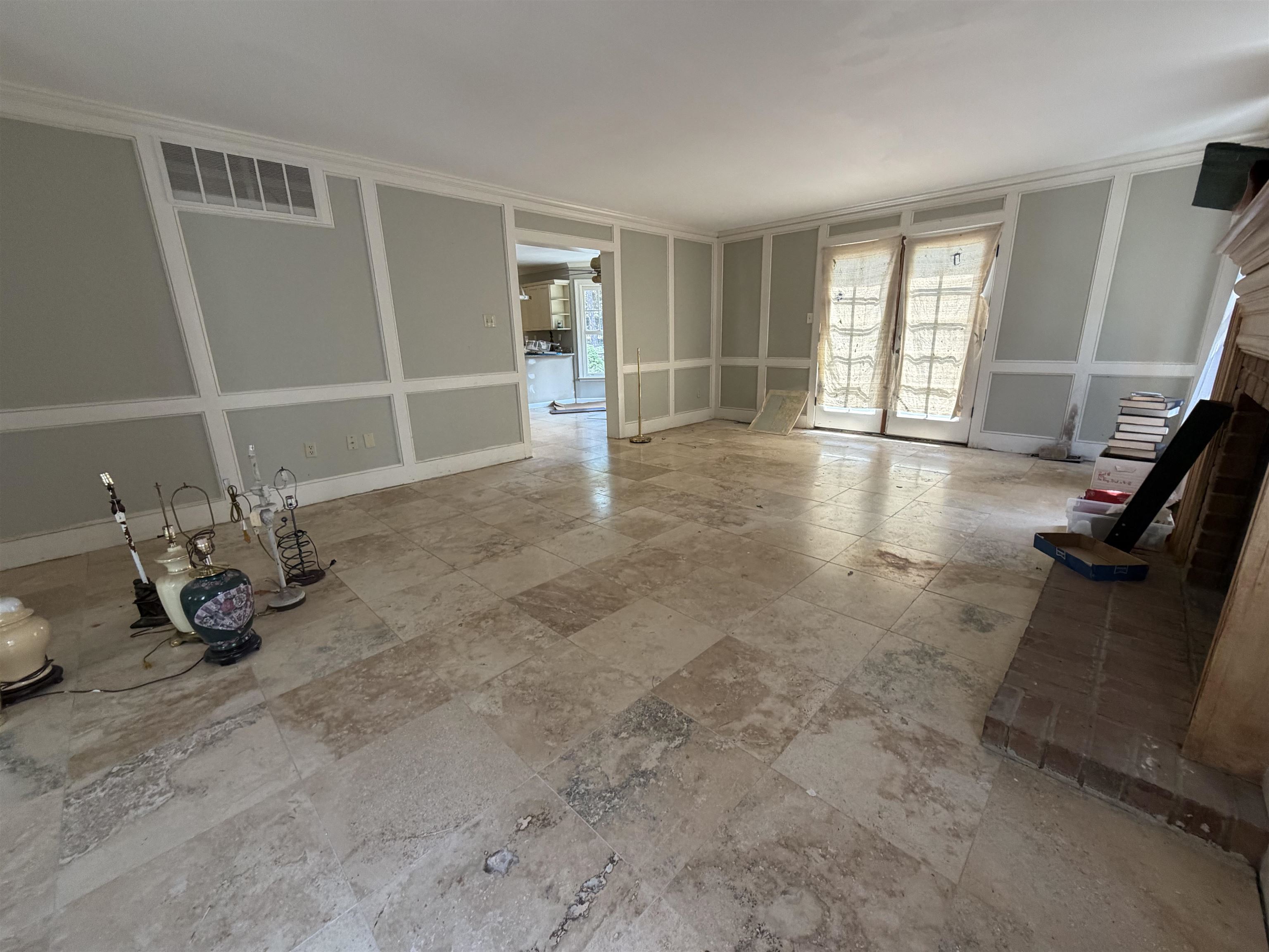 2498 S Germantown Rd Property Photo 5