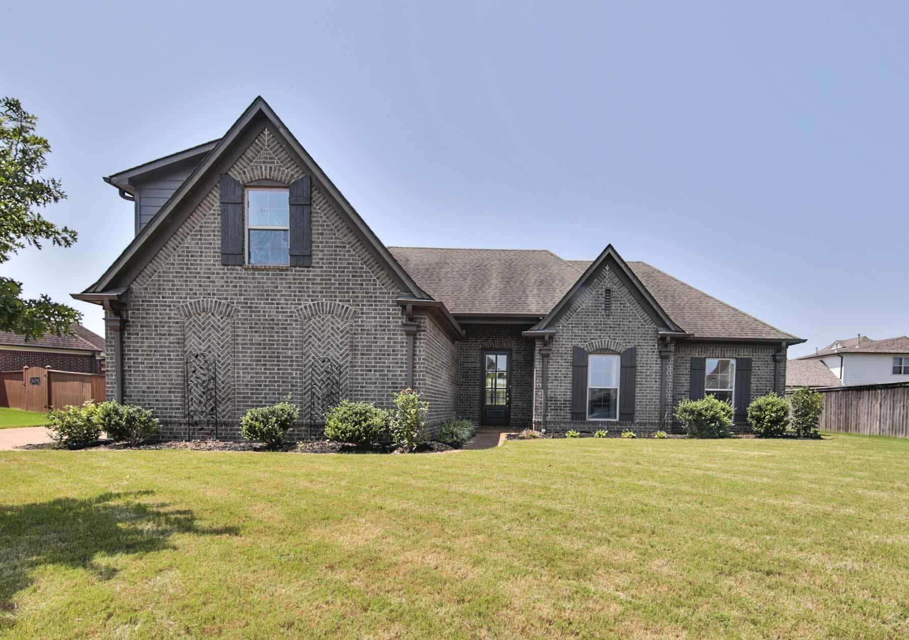 3551 Welford Dr Property Photo 1