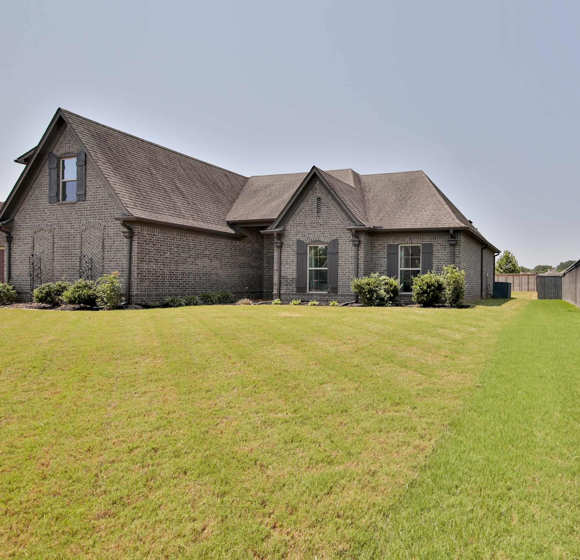 3551 Welford Dr Property Photo 2