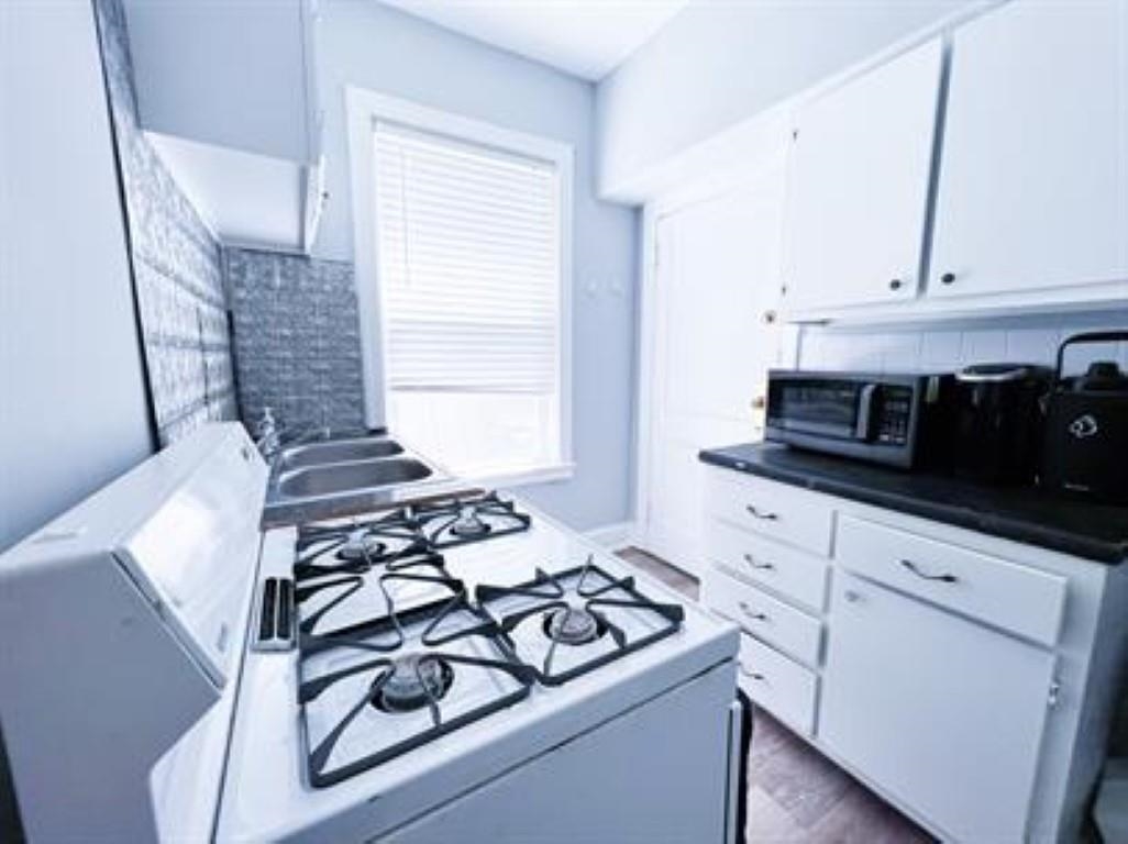 128 Stonewall St 8 Property Photo 4