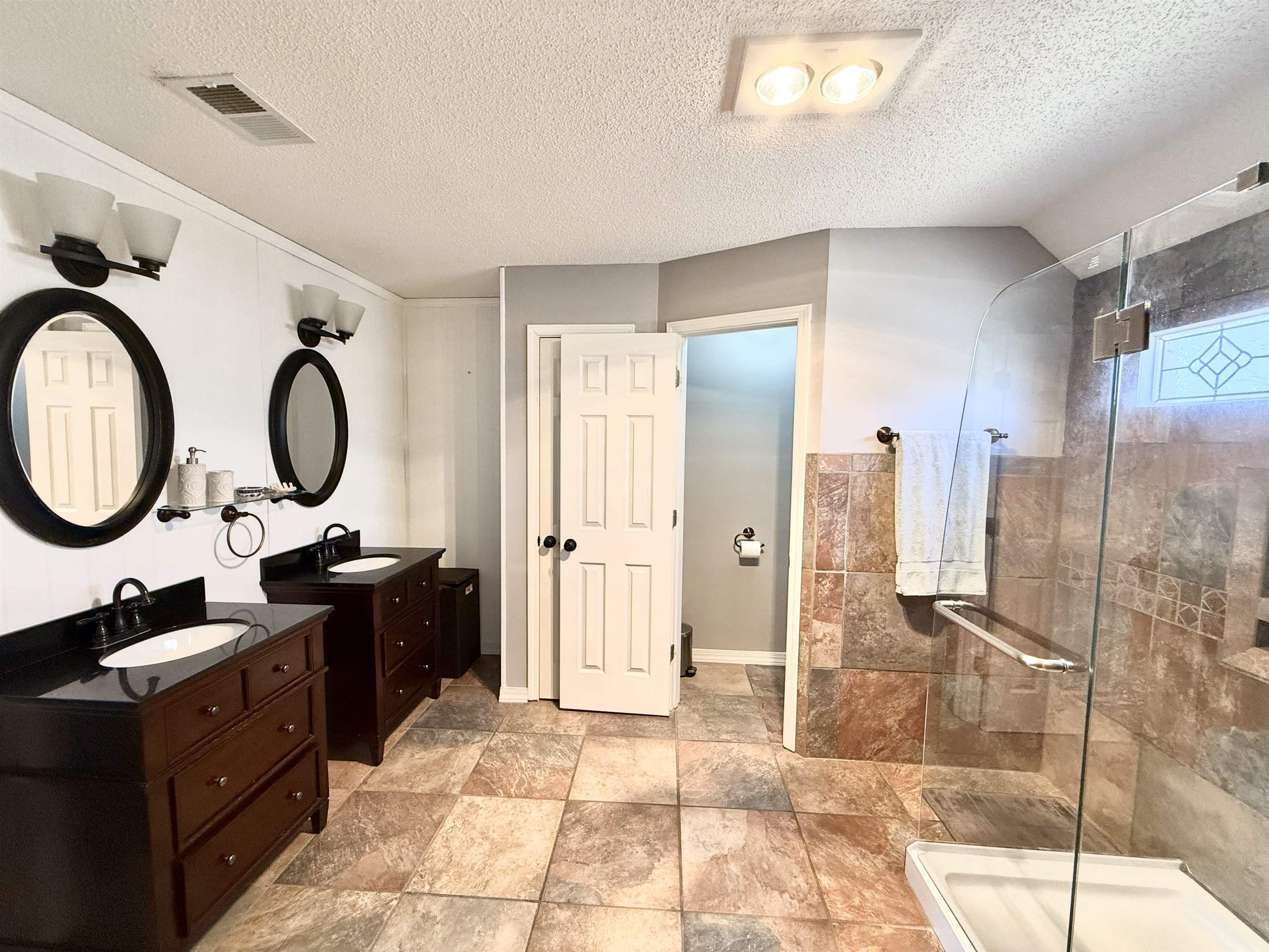 636 Sydney Bender Ln Property Photo 18