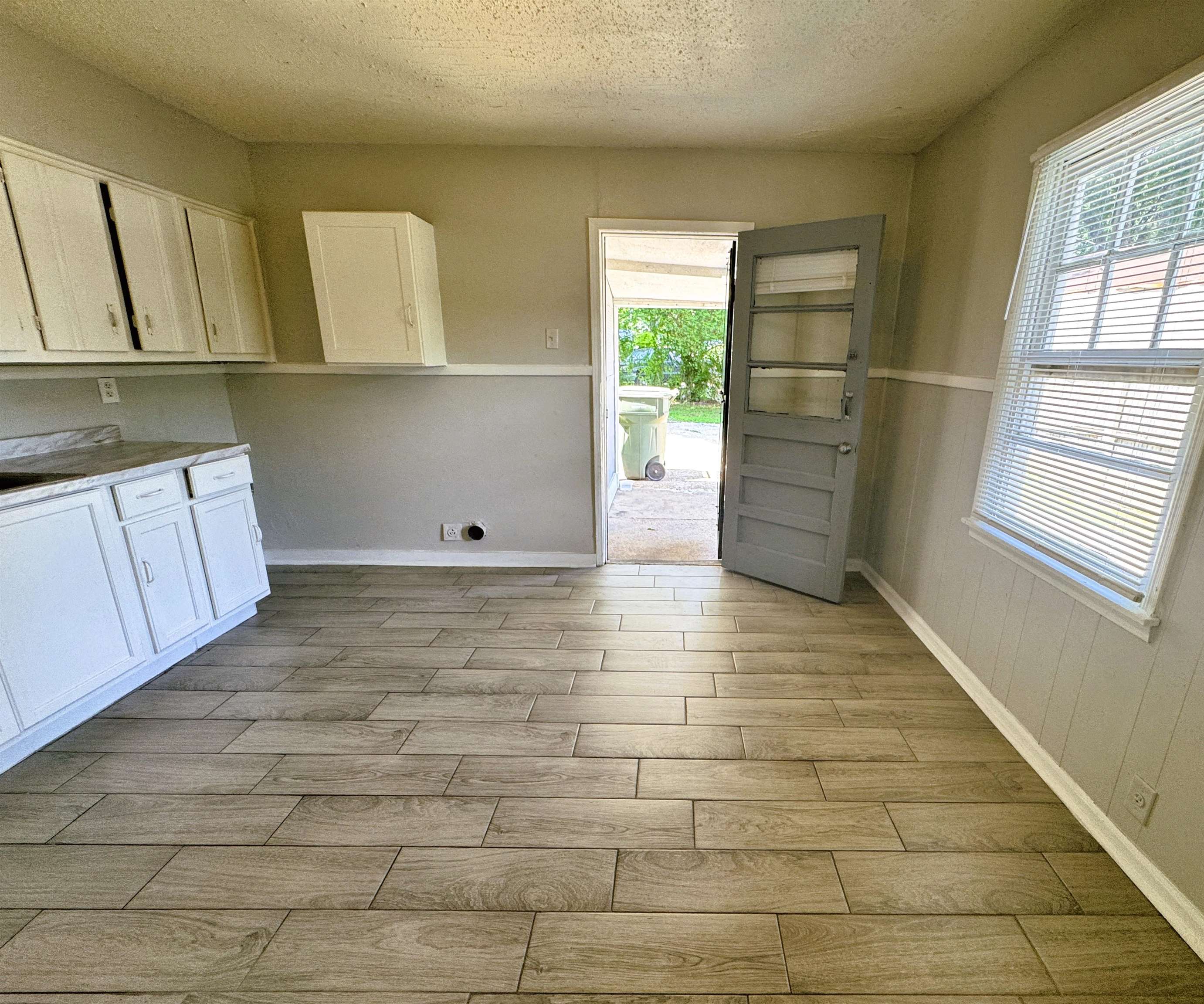 4374 Deborah Ave Property Photo 5