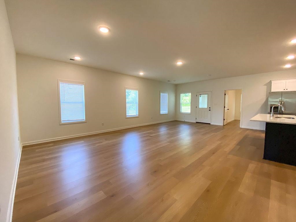 67 Oak Ave Property Photo 2