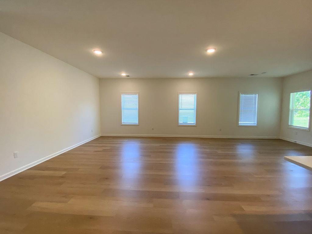 67 Oak Ave Property Photo 3
