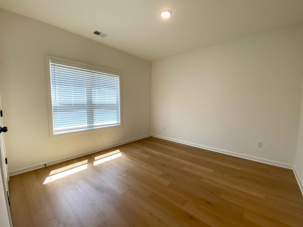 67 Oak Ave Property Photo 12