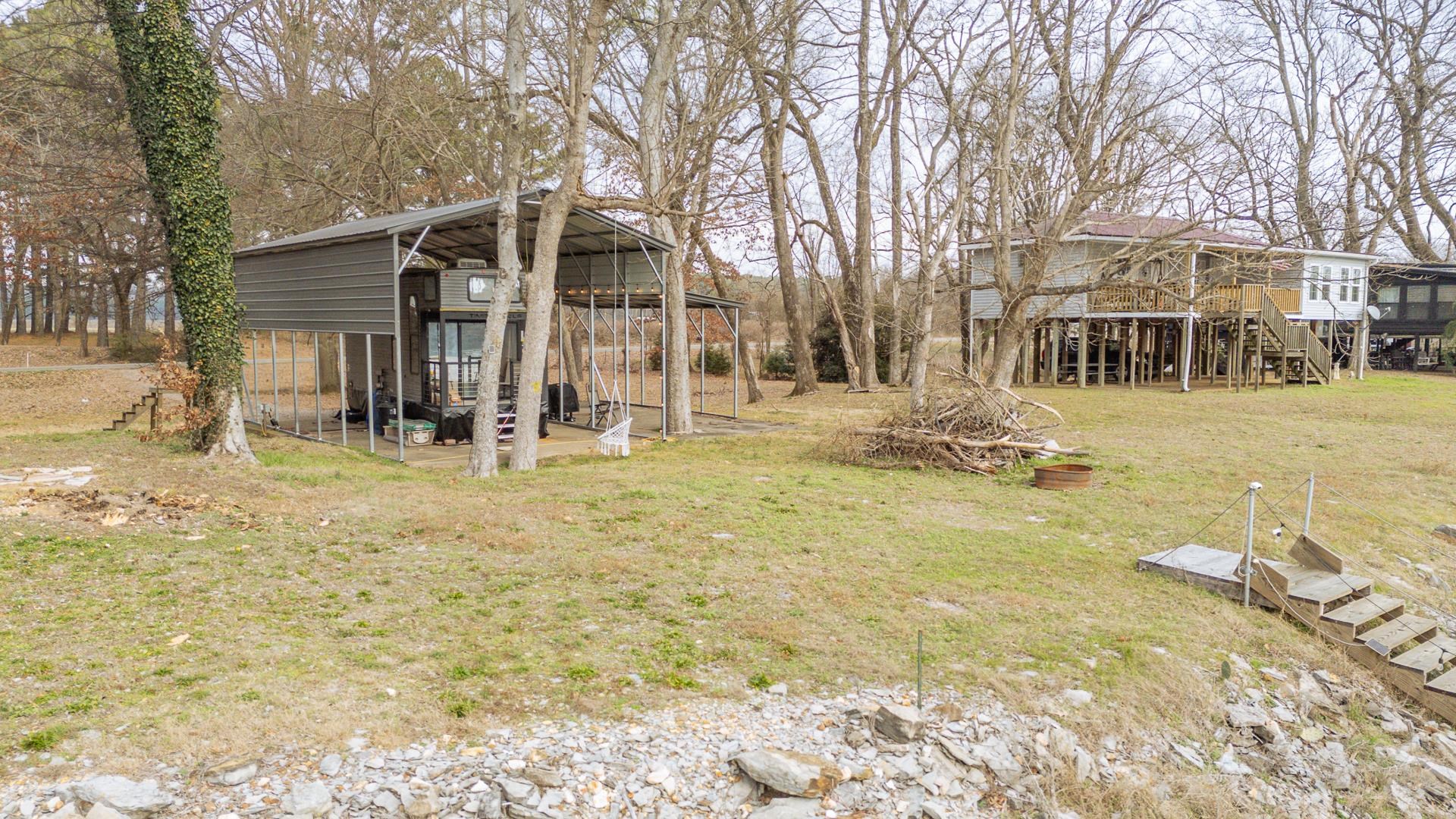 125 Arnold Ln Property Photo 14