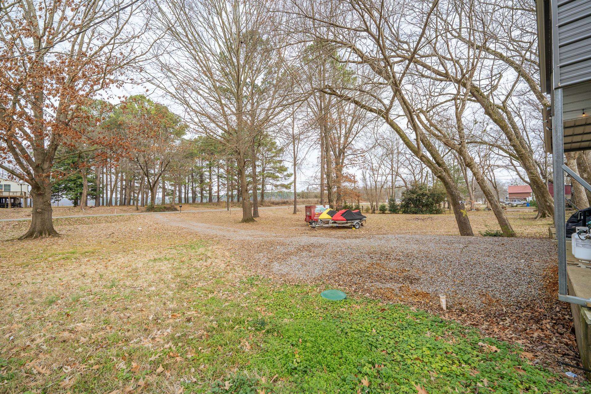 125 Arnold Ln Property Photo 37
