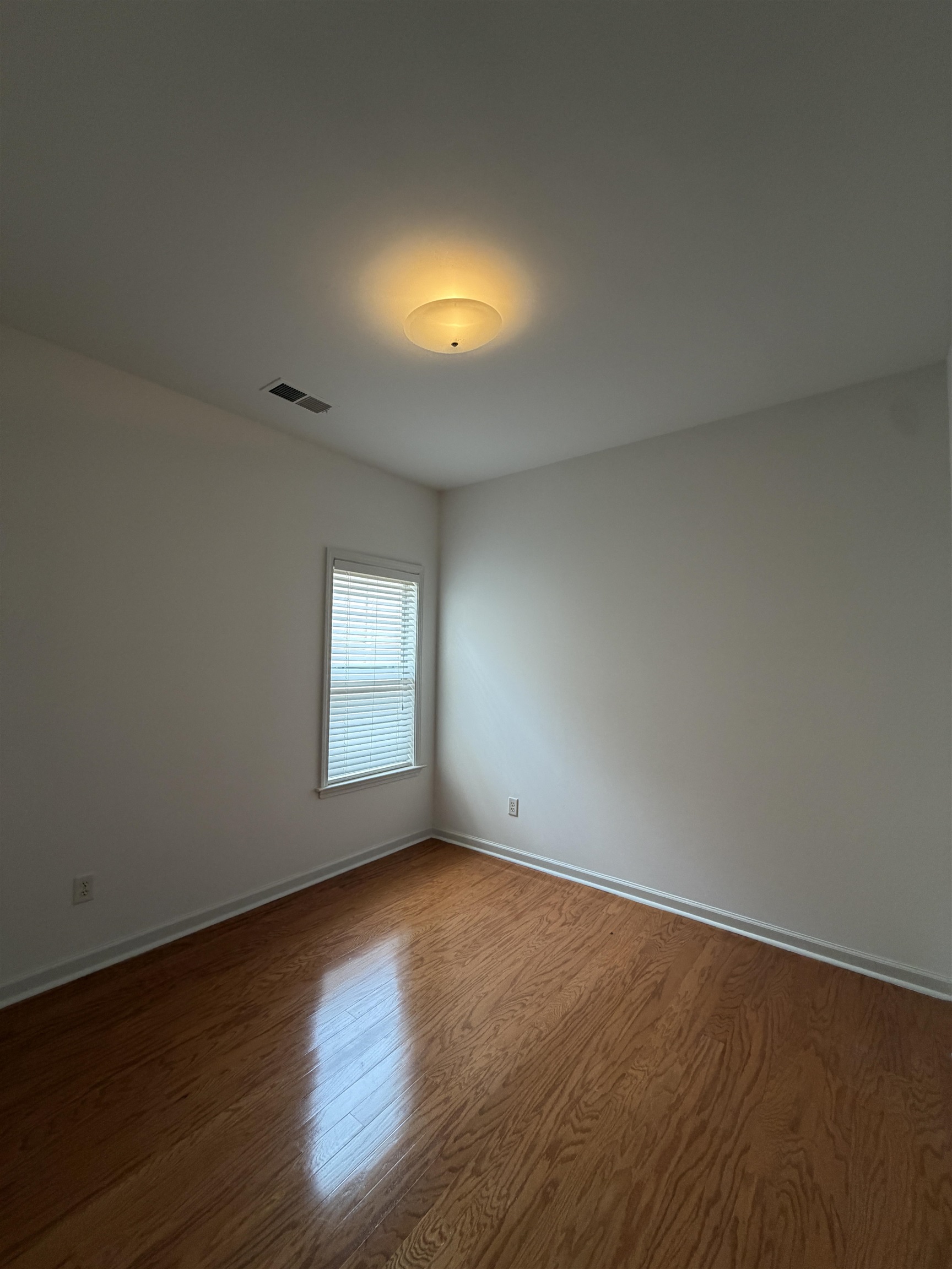 1207 Harbor River Dr Property Photo 5