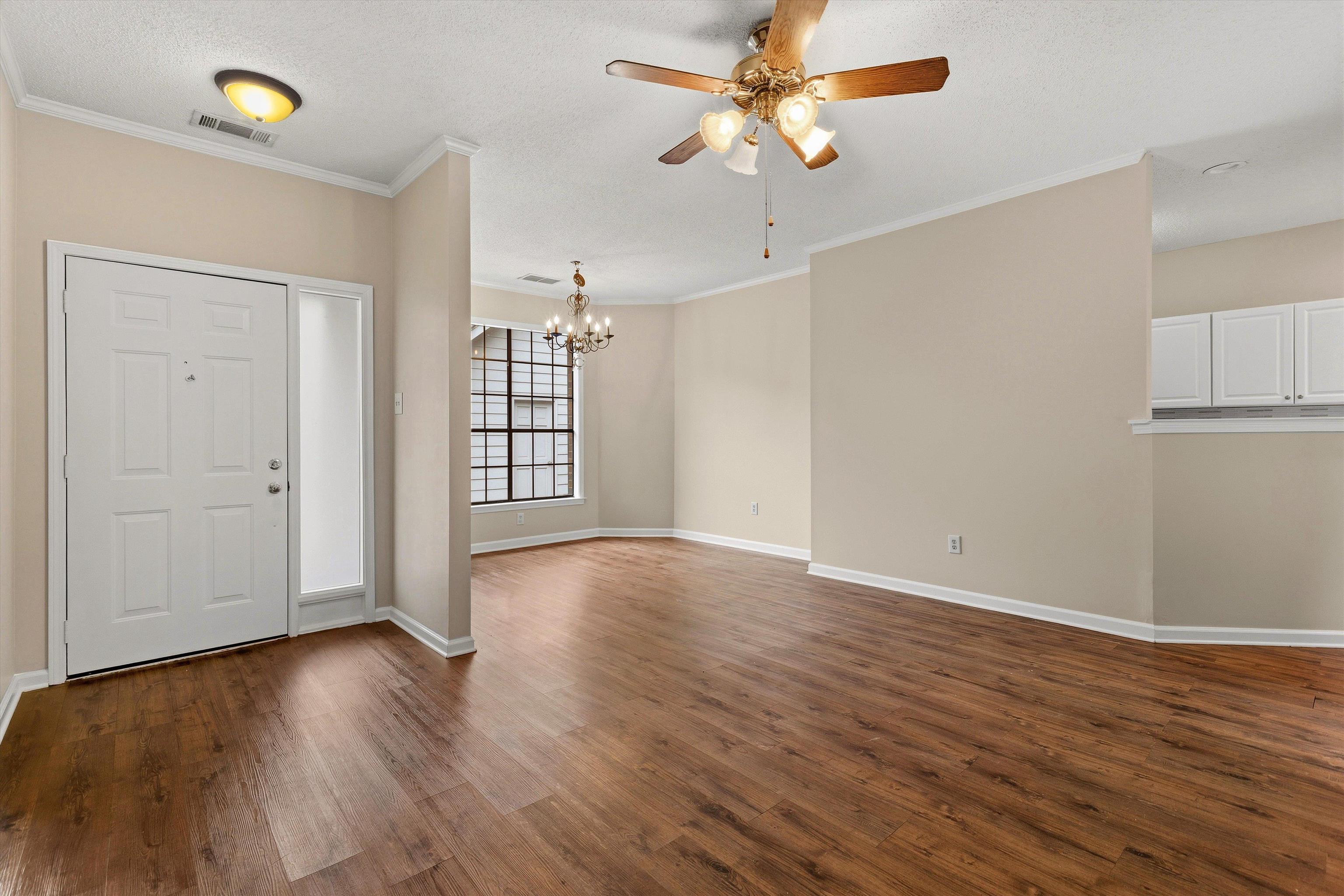 6692 Millers Pond Cir Property Photo 5