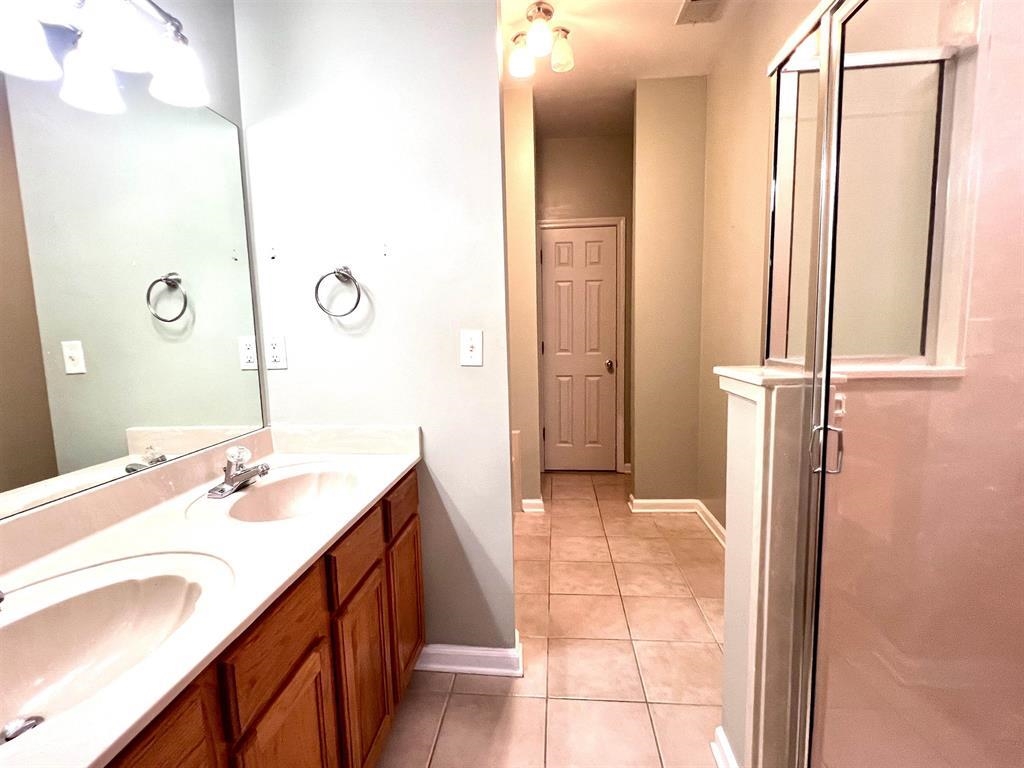 1175 Harbor River Dr Property Photo 8