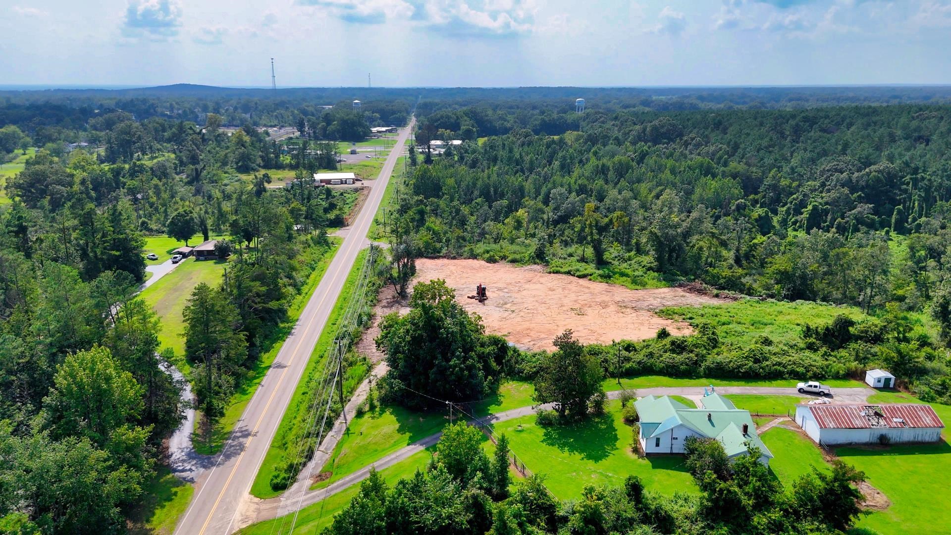 414 57 Hwy E Property Photo 19