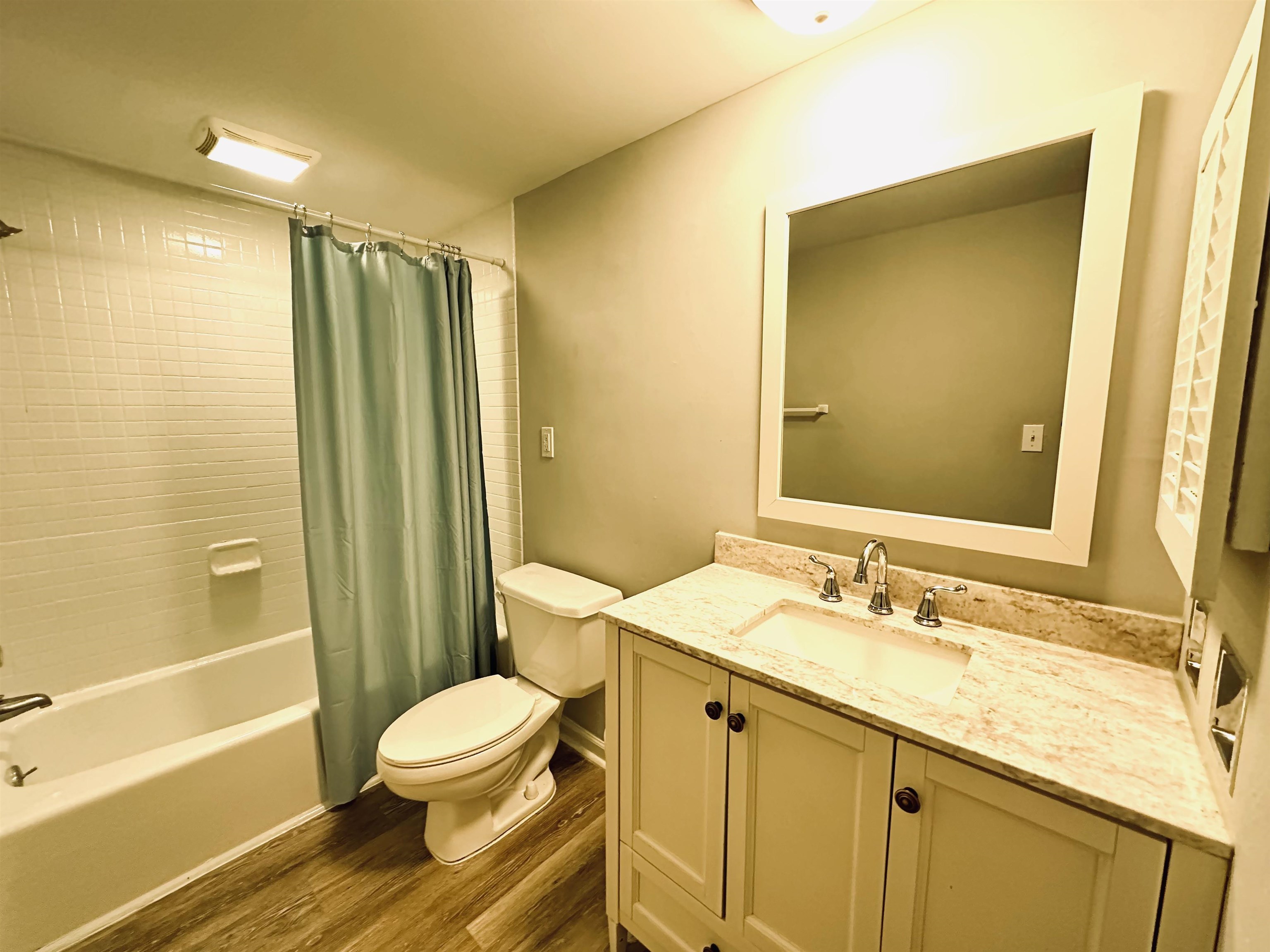 1855 W Poplar Woods Cir 304 Property Photo 16
