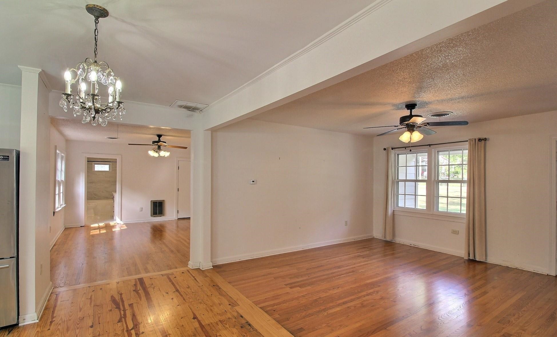 487 S Center St Property Photo 7
