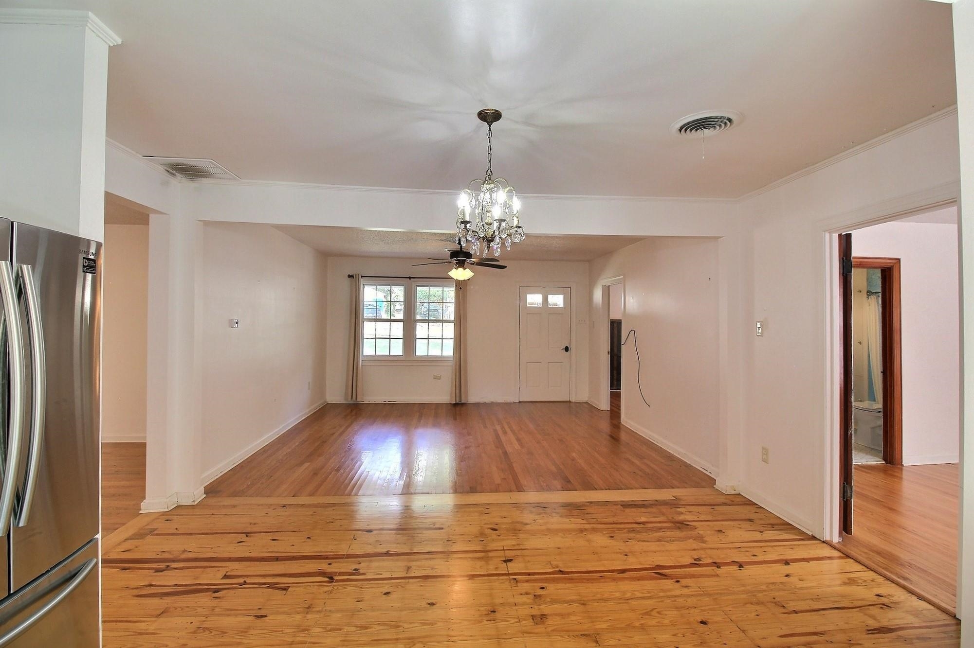 487 S Center St Property Photo 12