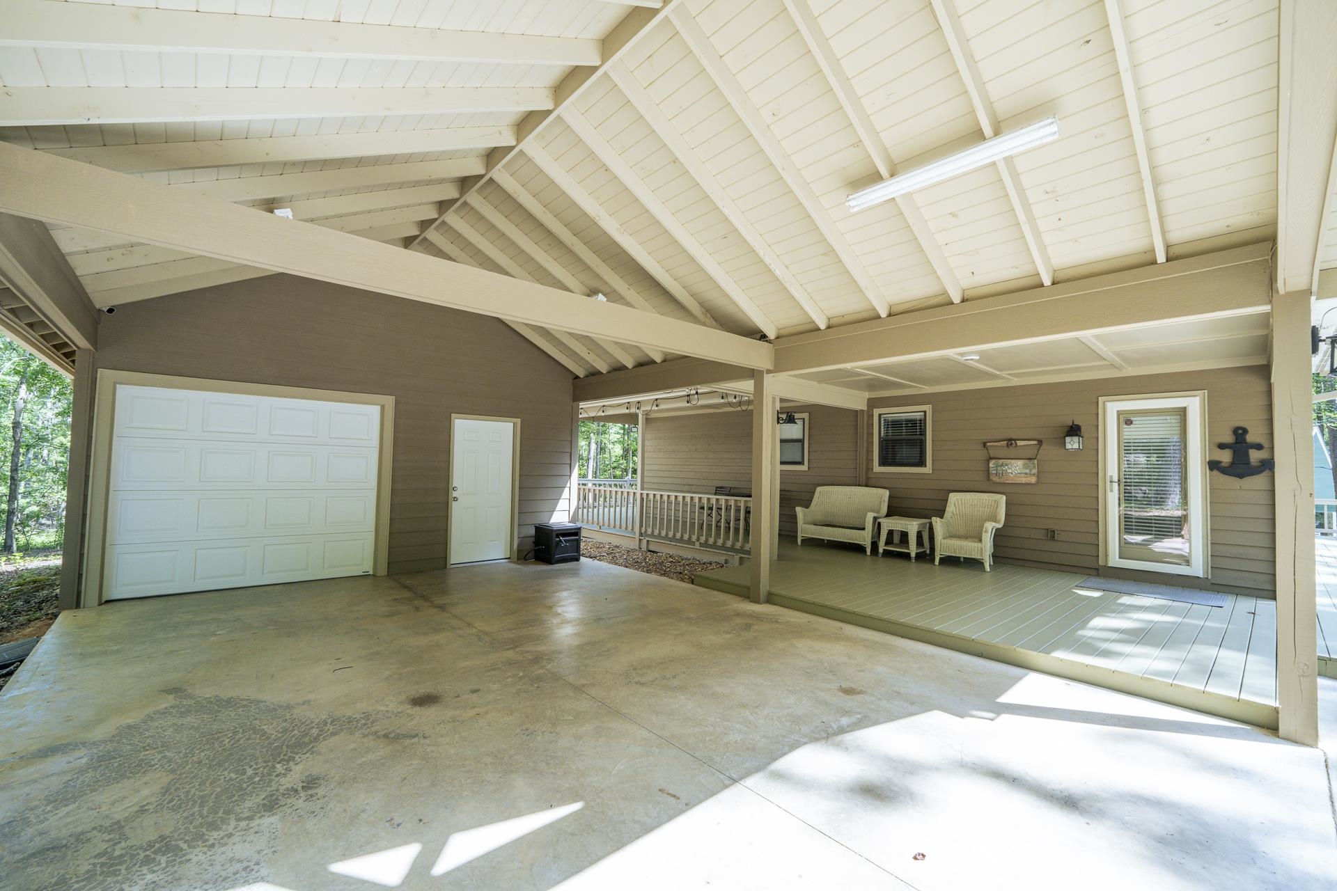 115 Liles Ln Property Photo 8