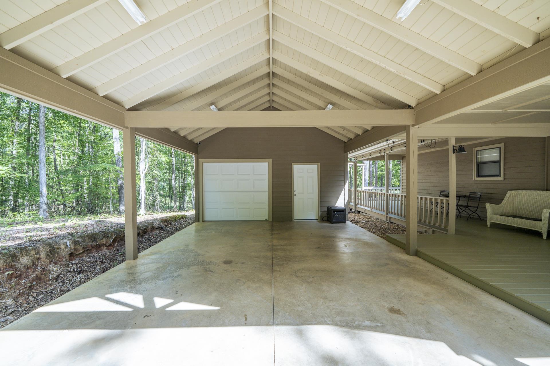 115 Liles Ln Property Photo 9