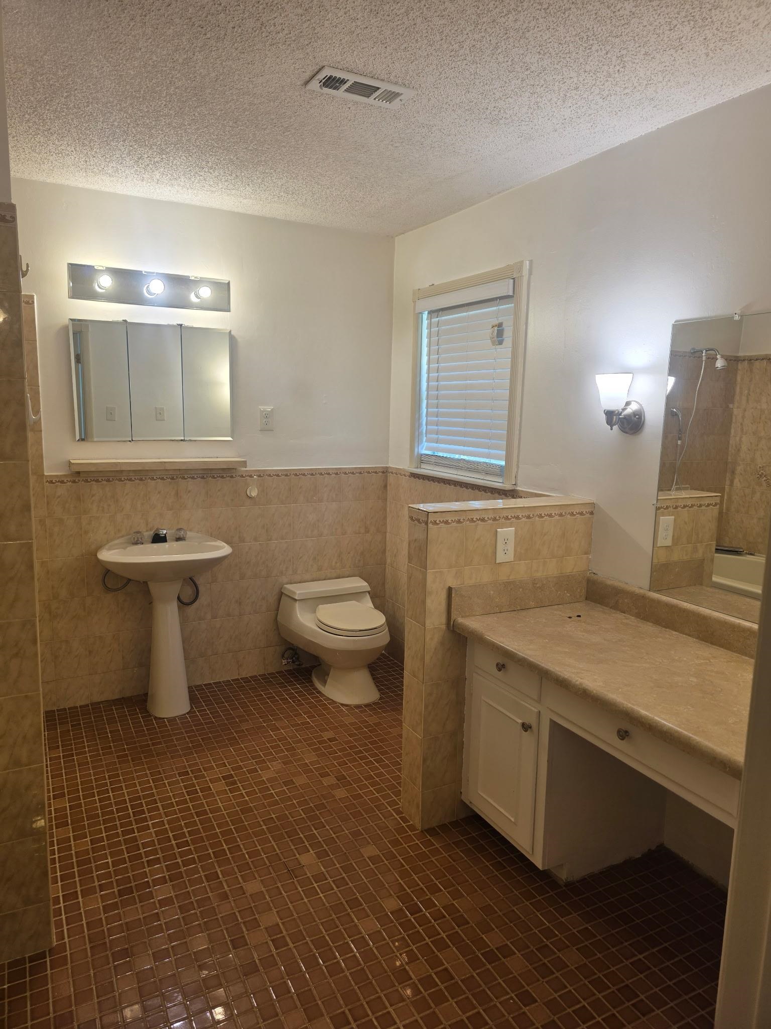 3010 Magevney Dr Property Photo 21