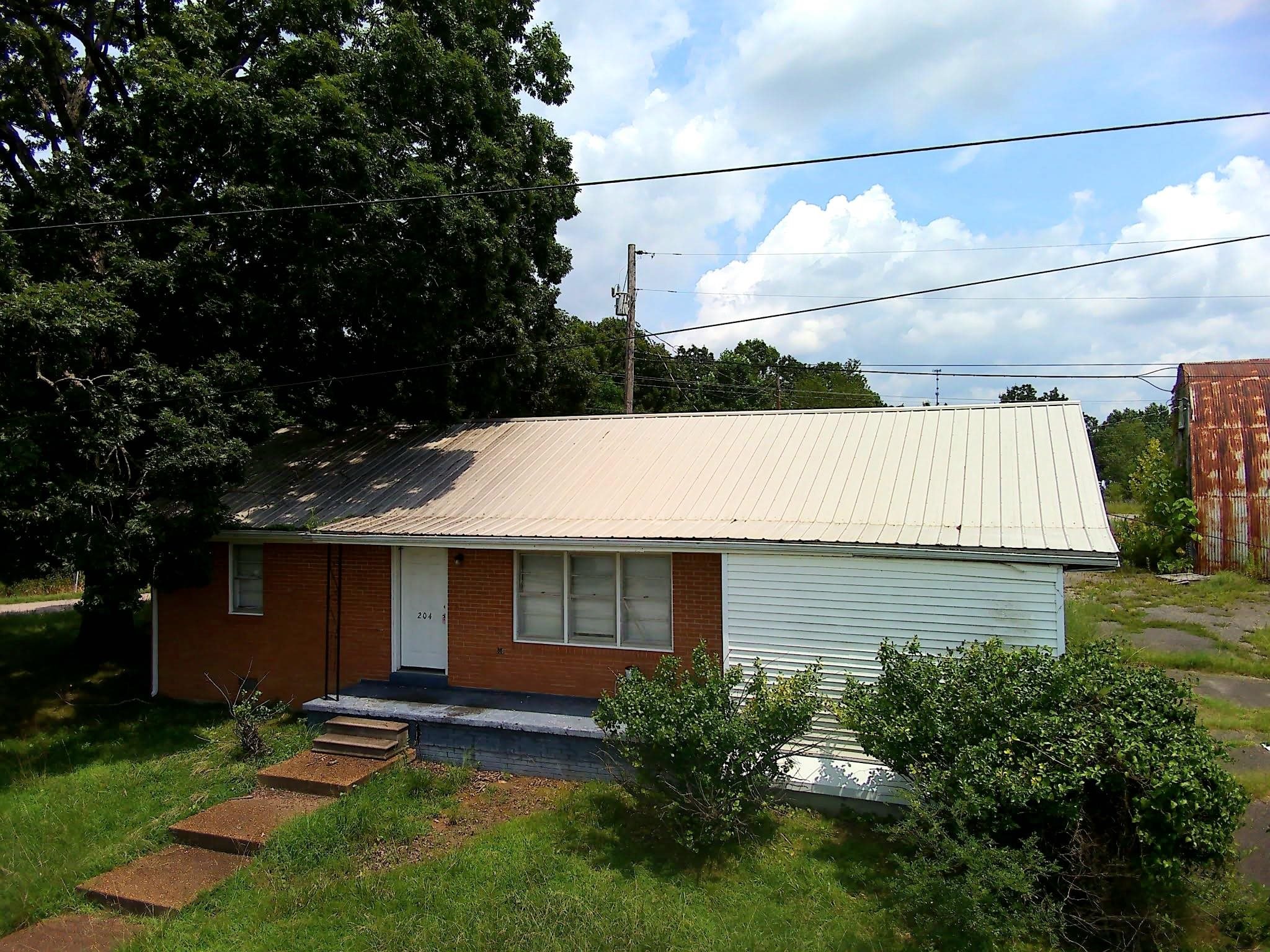 204 Lick Creek Rd Property Photo 2