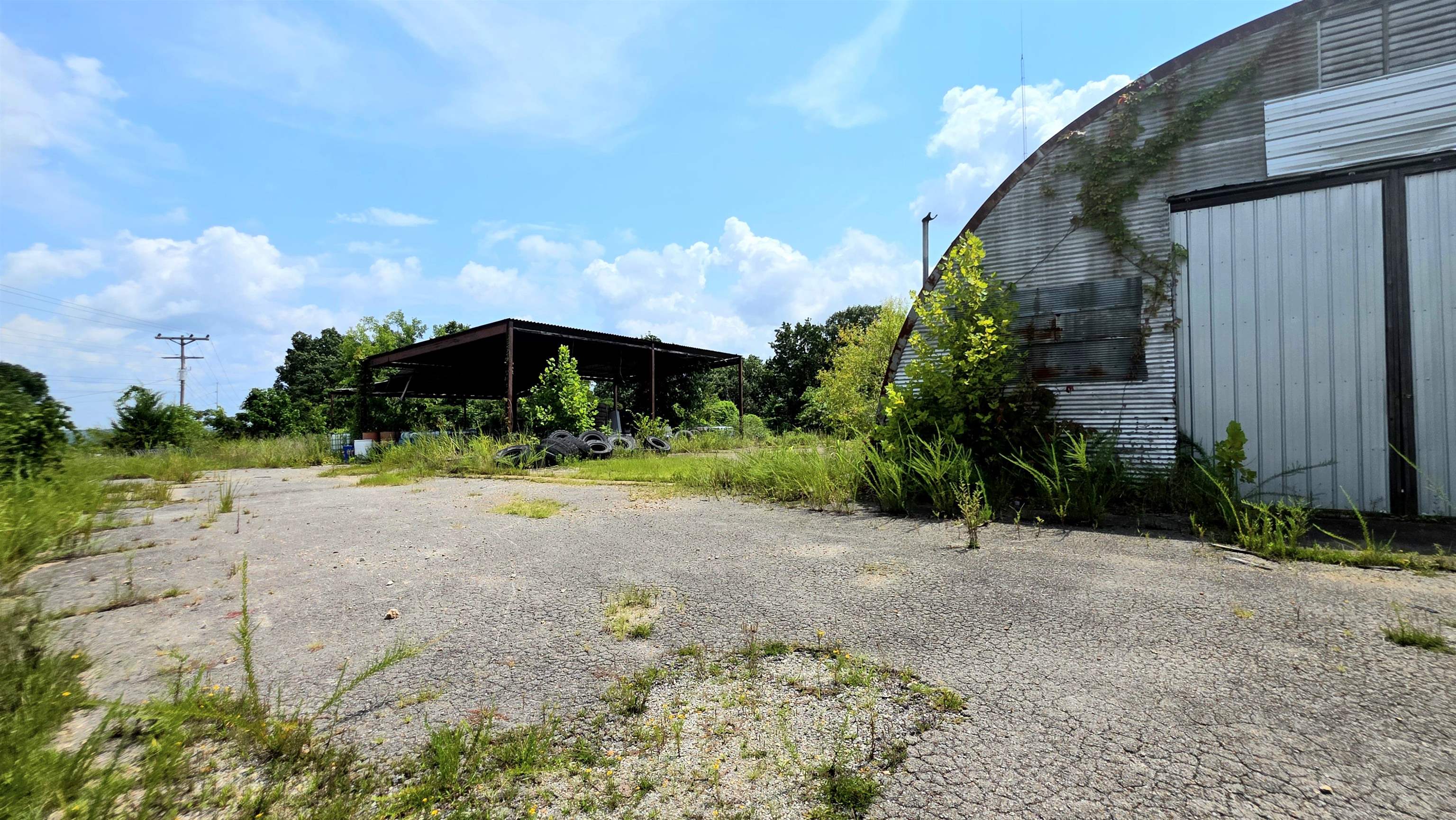 204 Lick Creek Rd Property Photo 4