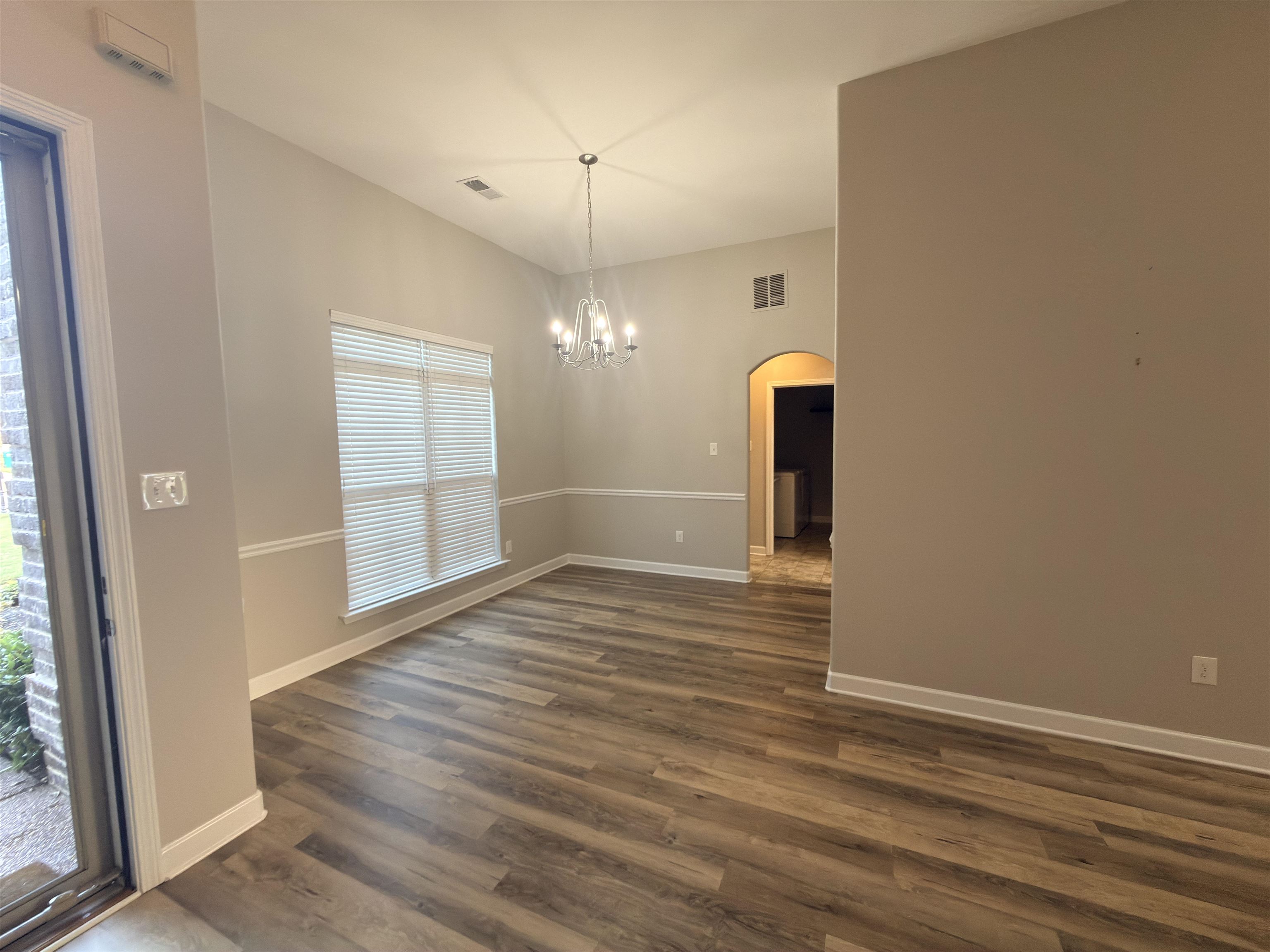 140 Breezy Loop E Property Photo 7