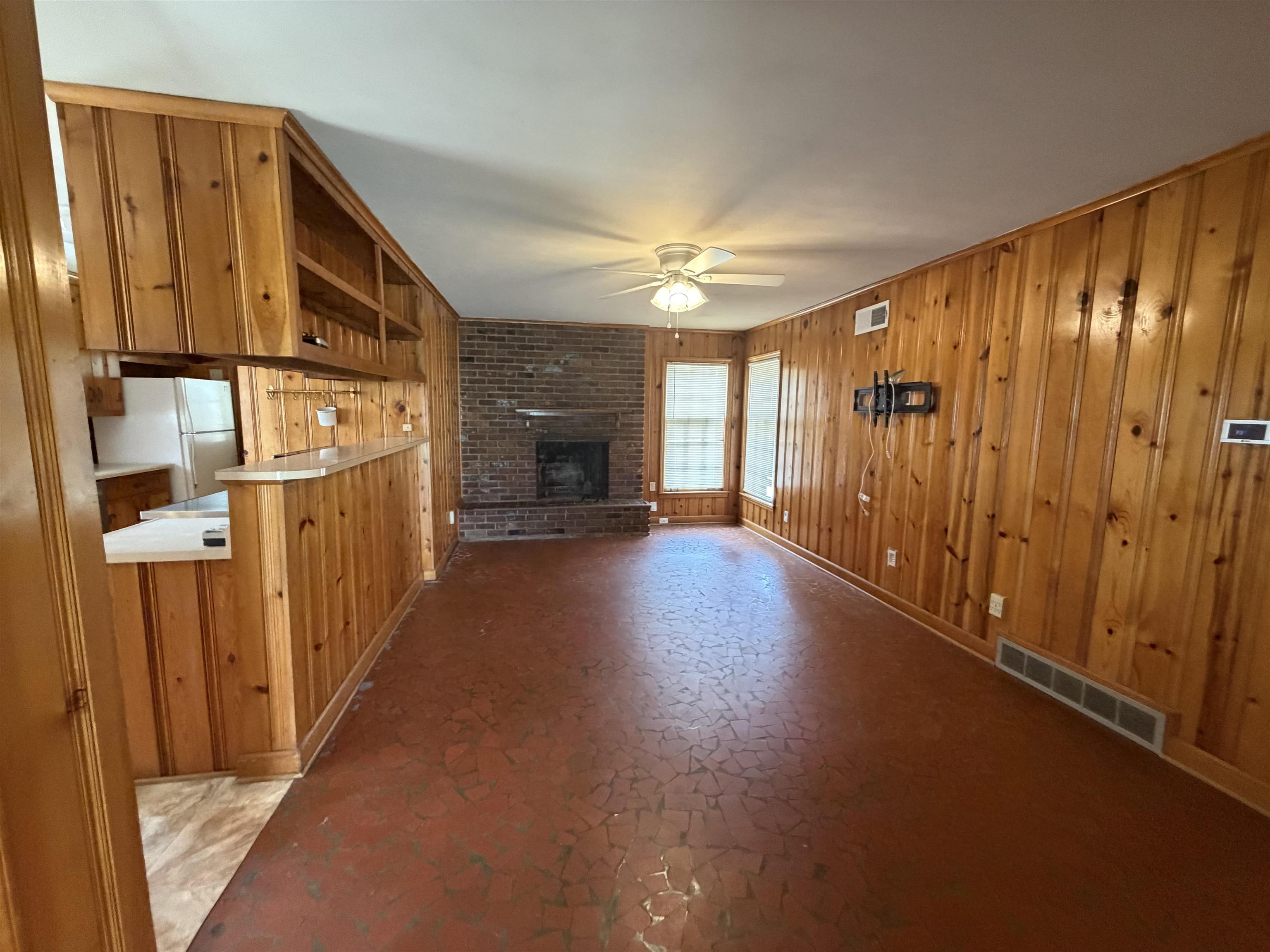 5327 Quince Rd Property Photo 6
