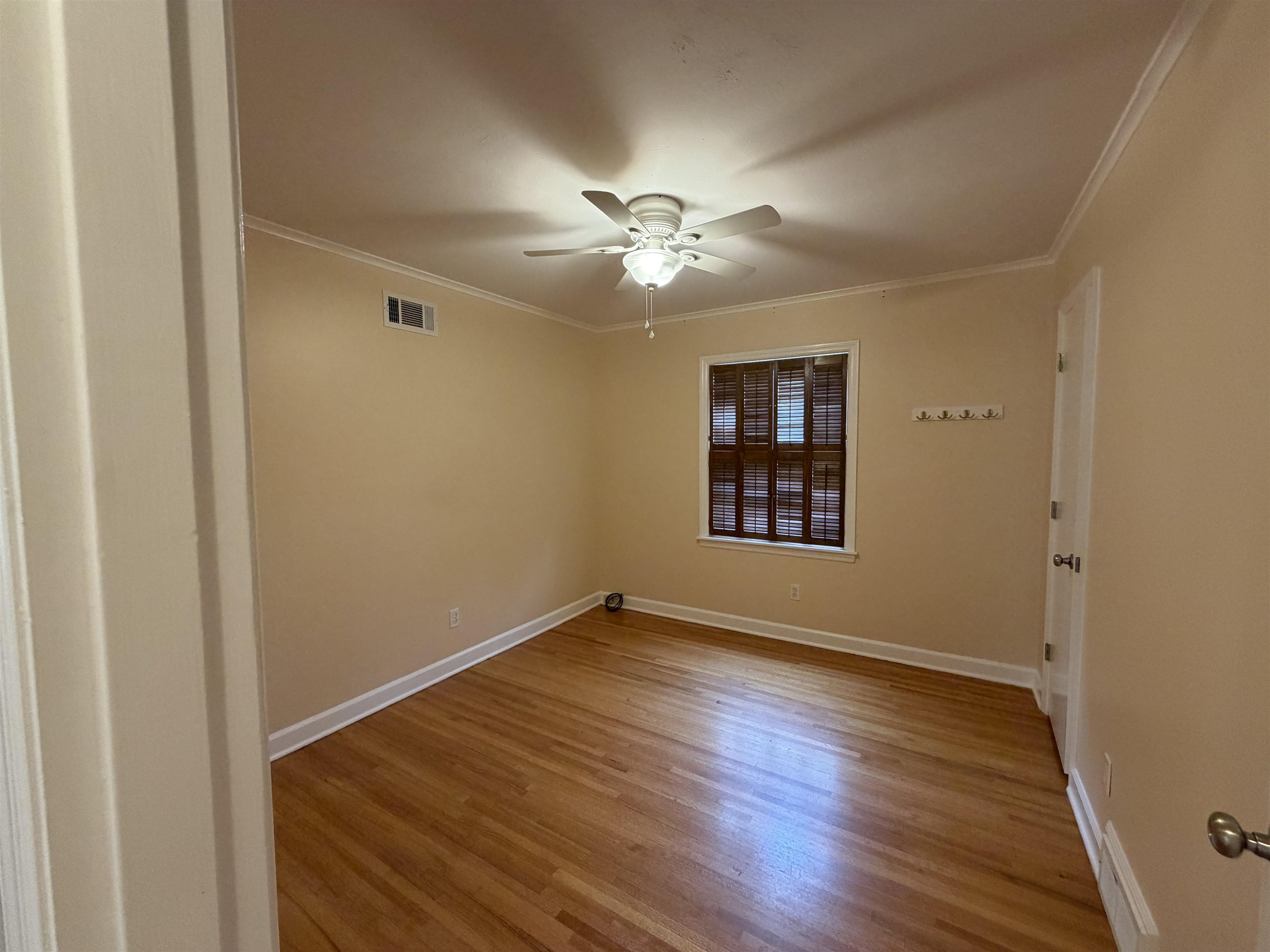 5327 Quince Rd Property Photo 16