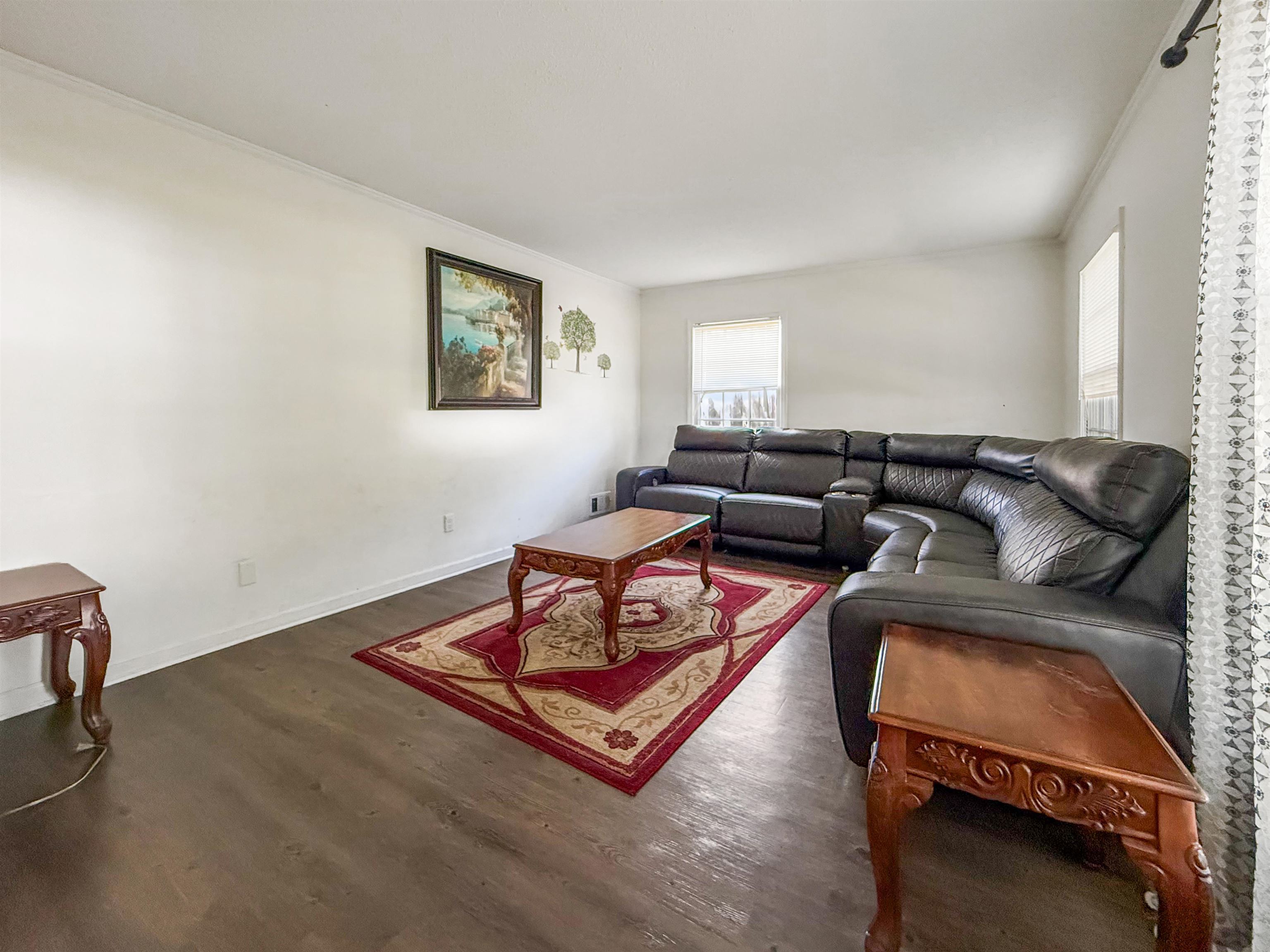 2269 Lynnfield Rd Property Photo 5