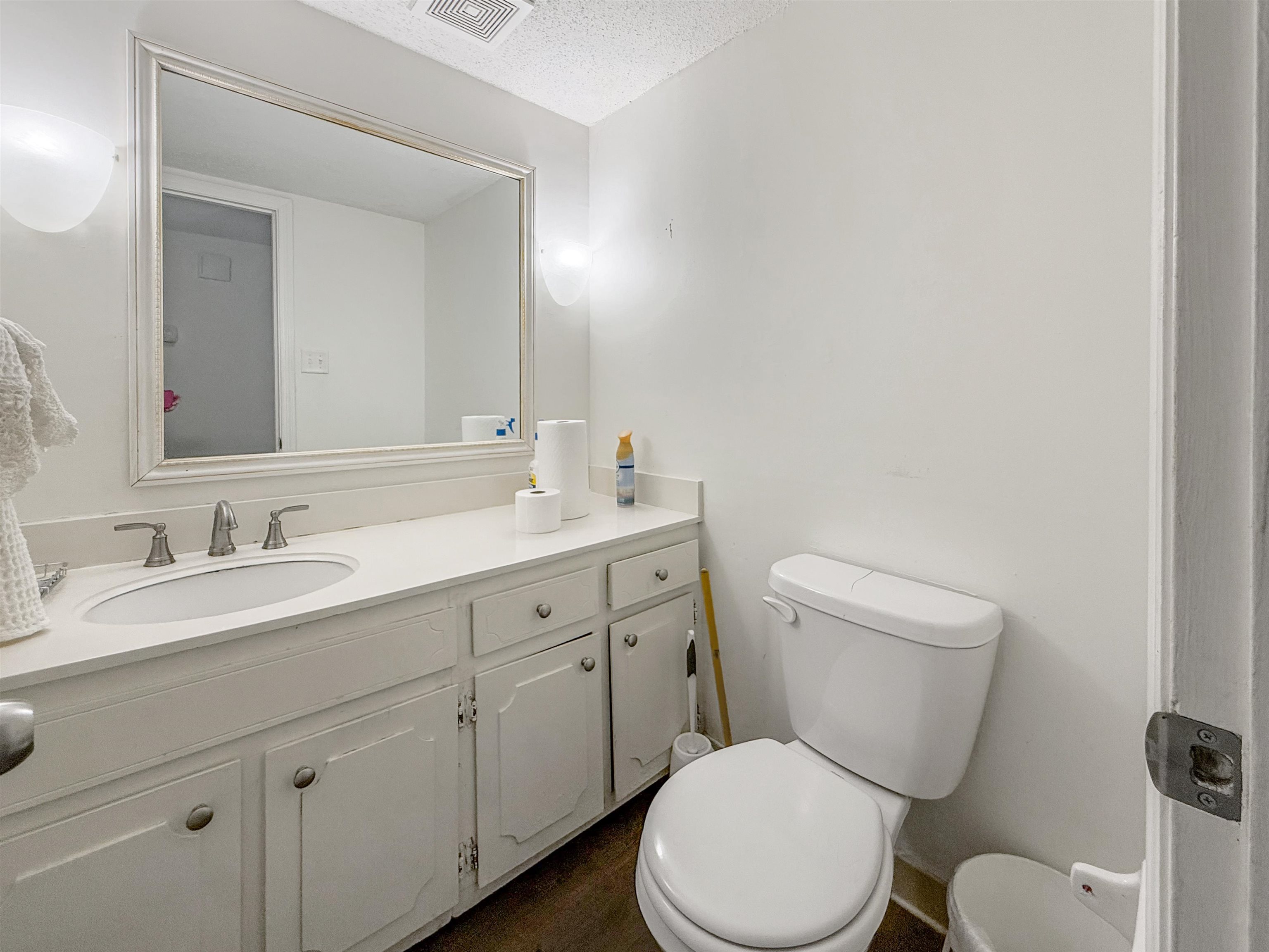 2269 Lynnfield Rd Property Photo 7