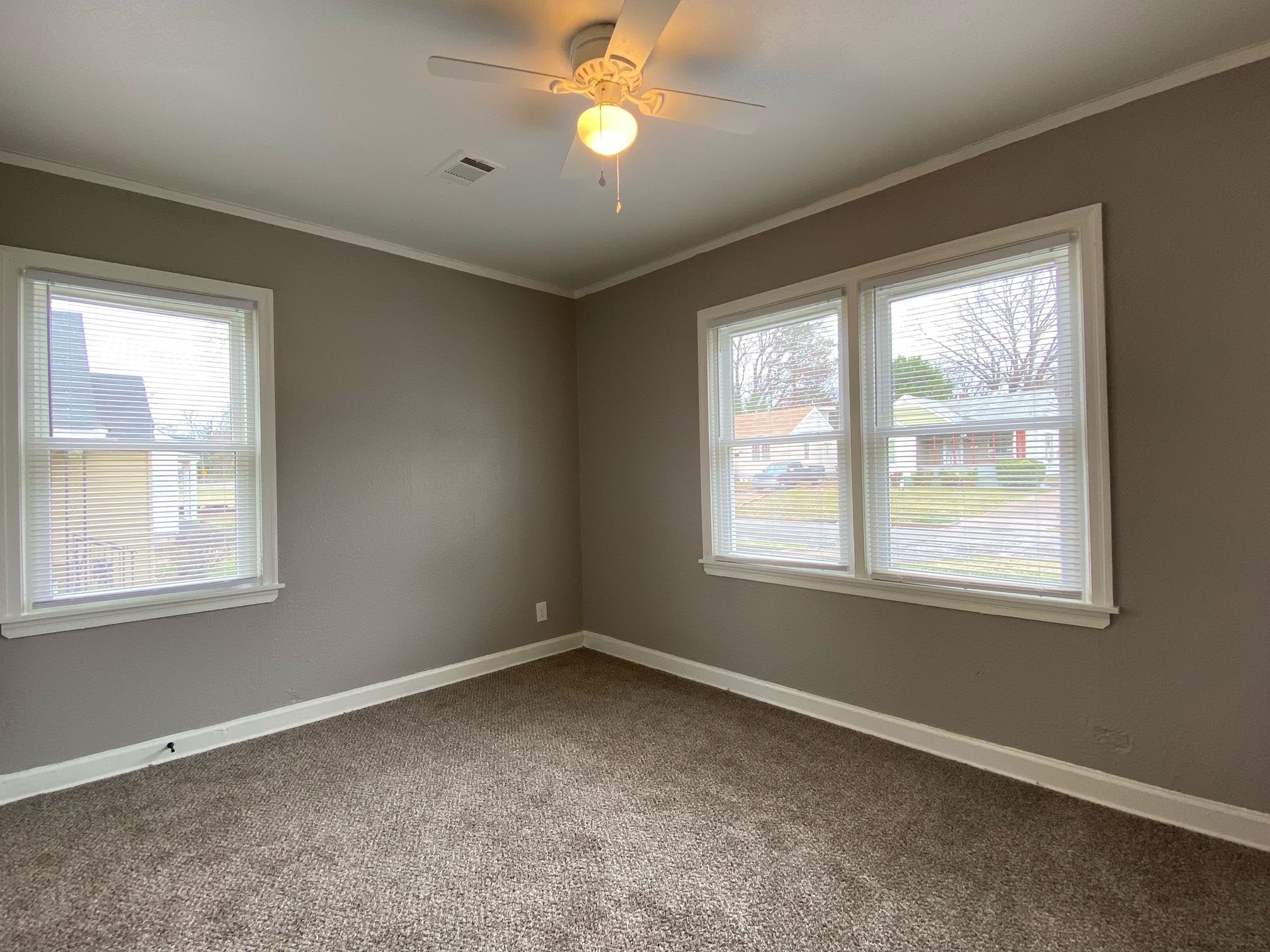 39 E Frank Ave Property Photo 4