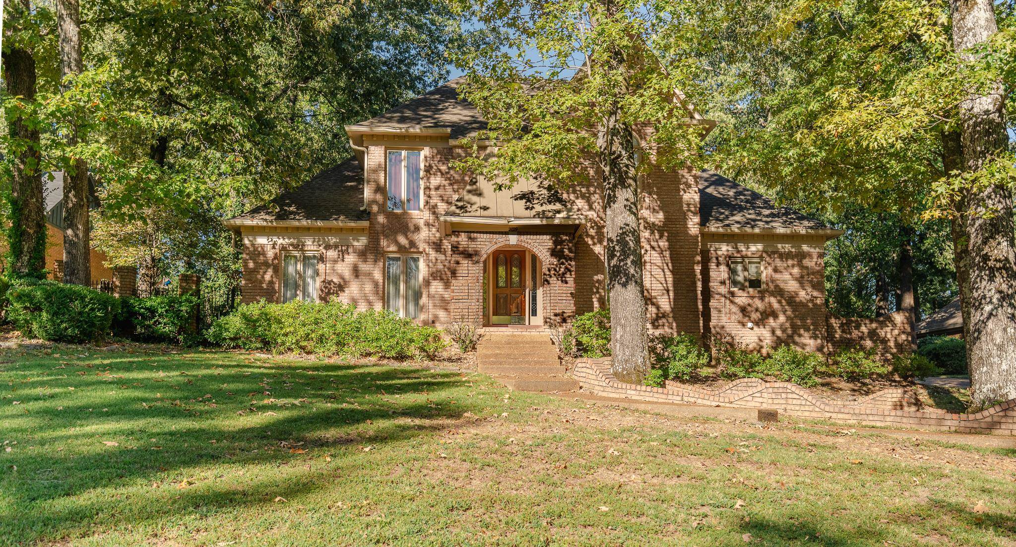 2029 Woodchase Cv Property Photo 1