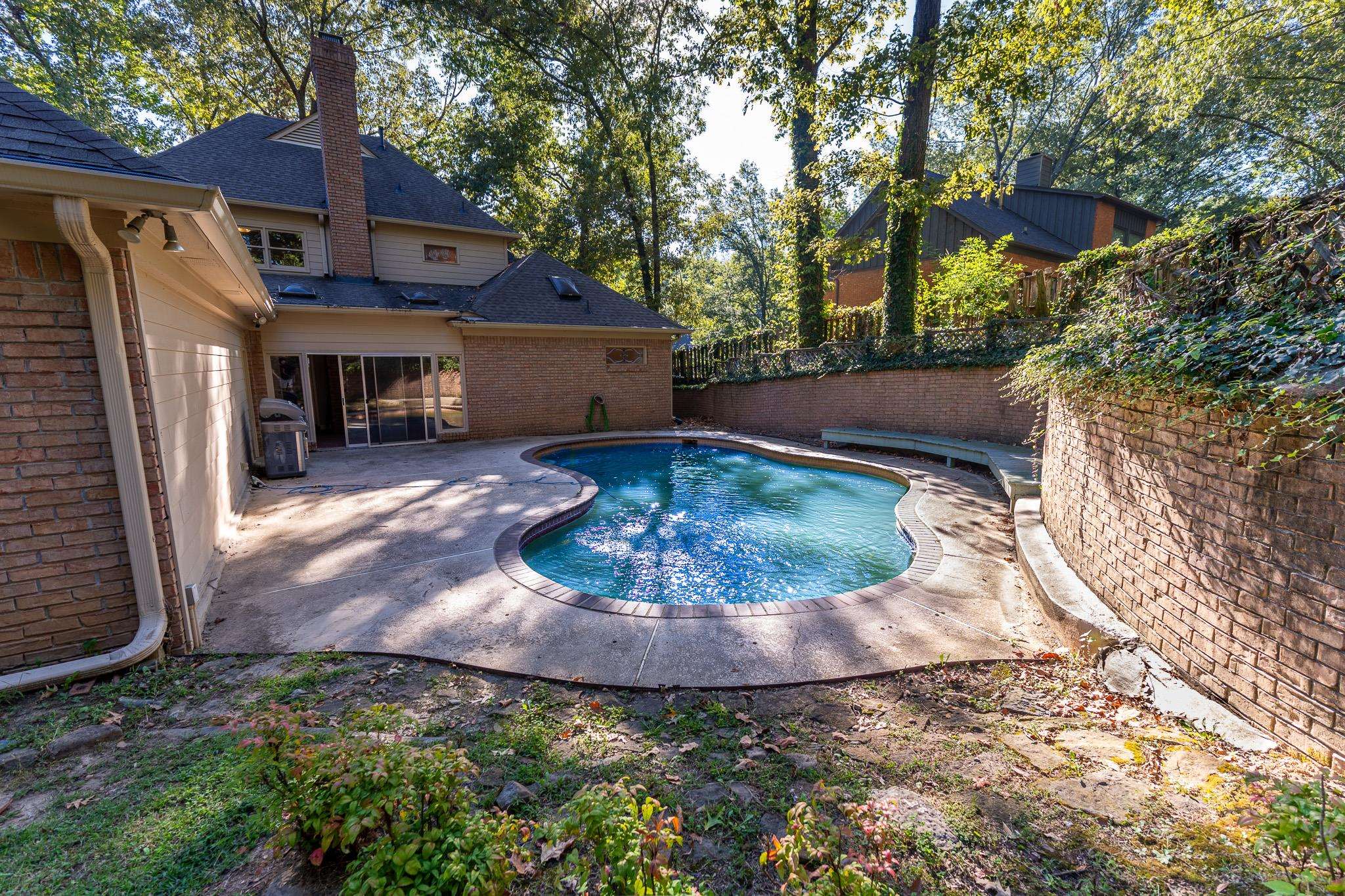 2029 Woodchase Cv Property Photo 2