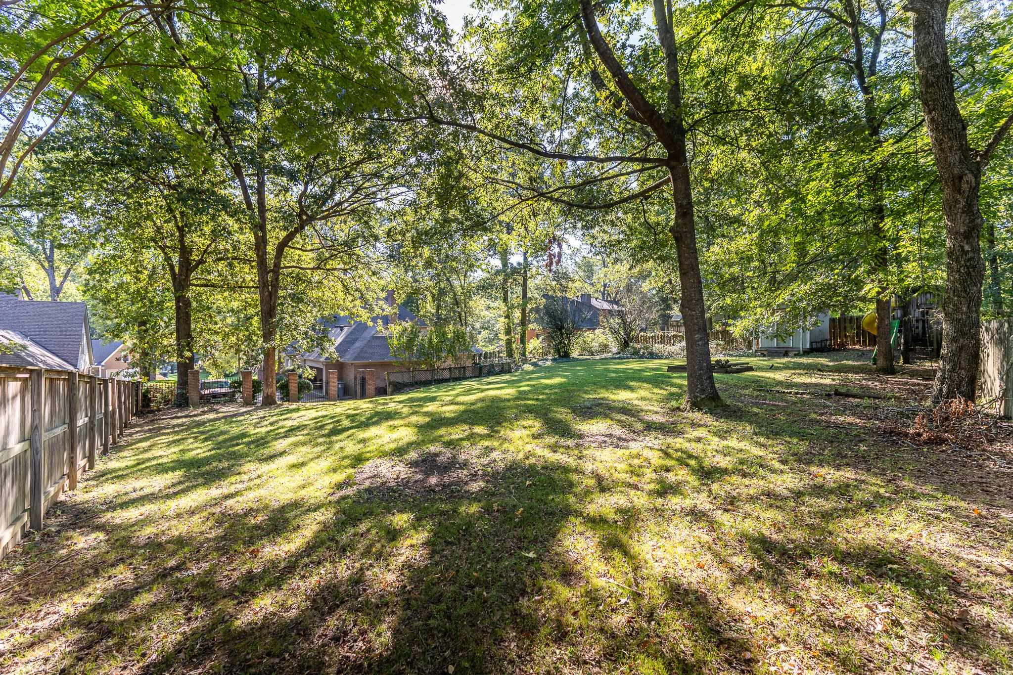 2029 Woodchase Cv Property Photo 7