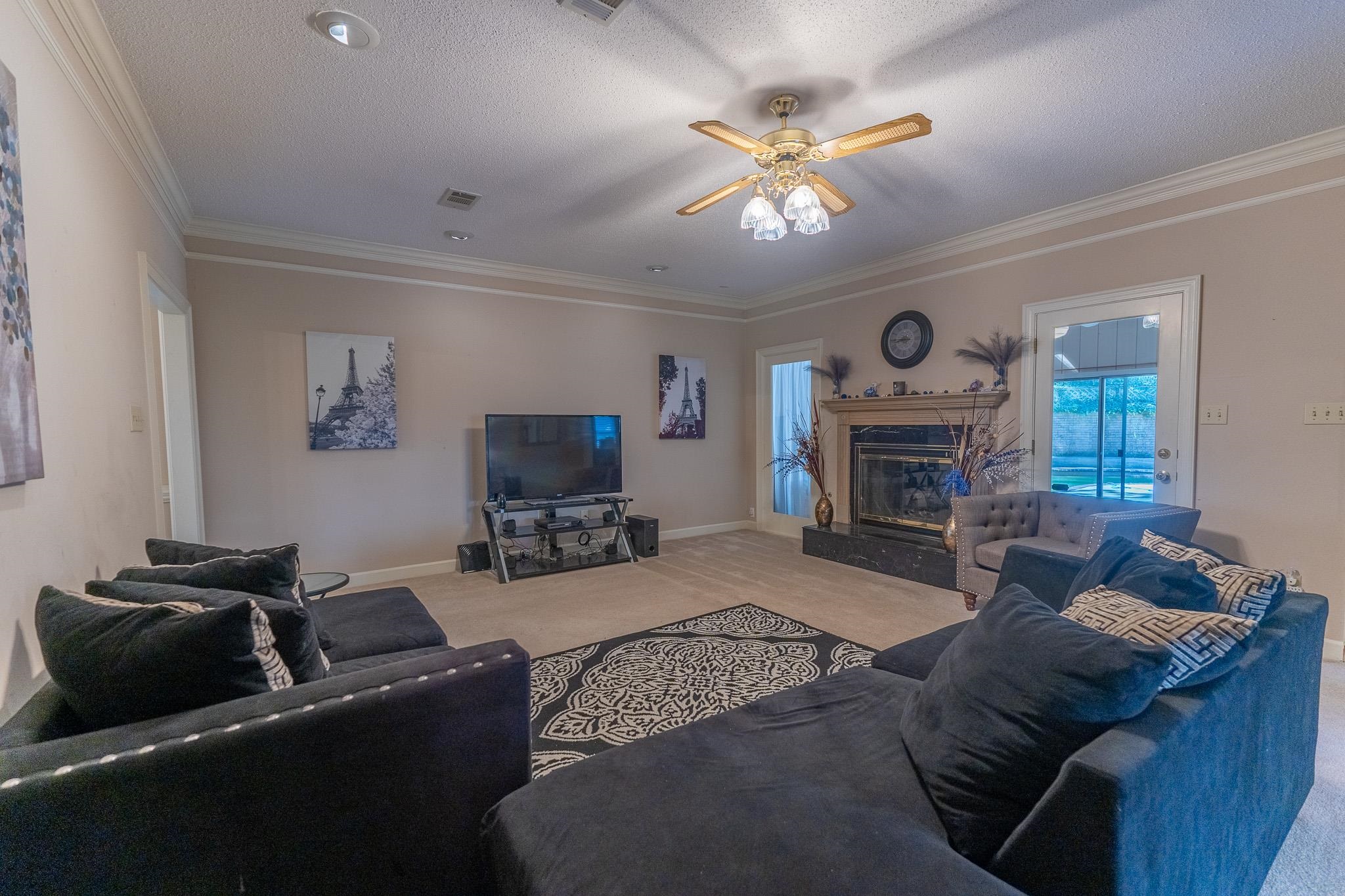 2029 Woodchase Cv Property Photo 17