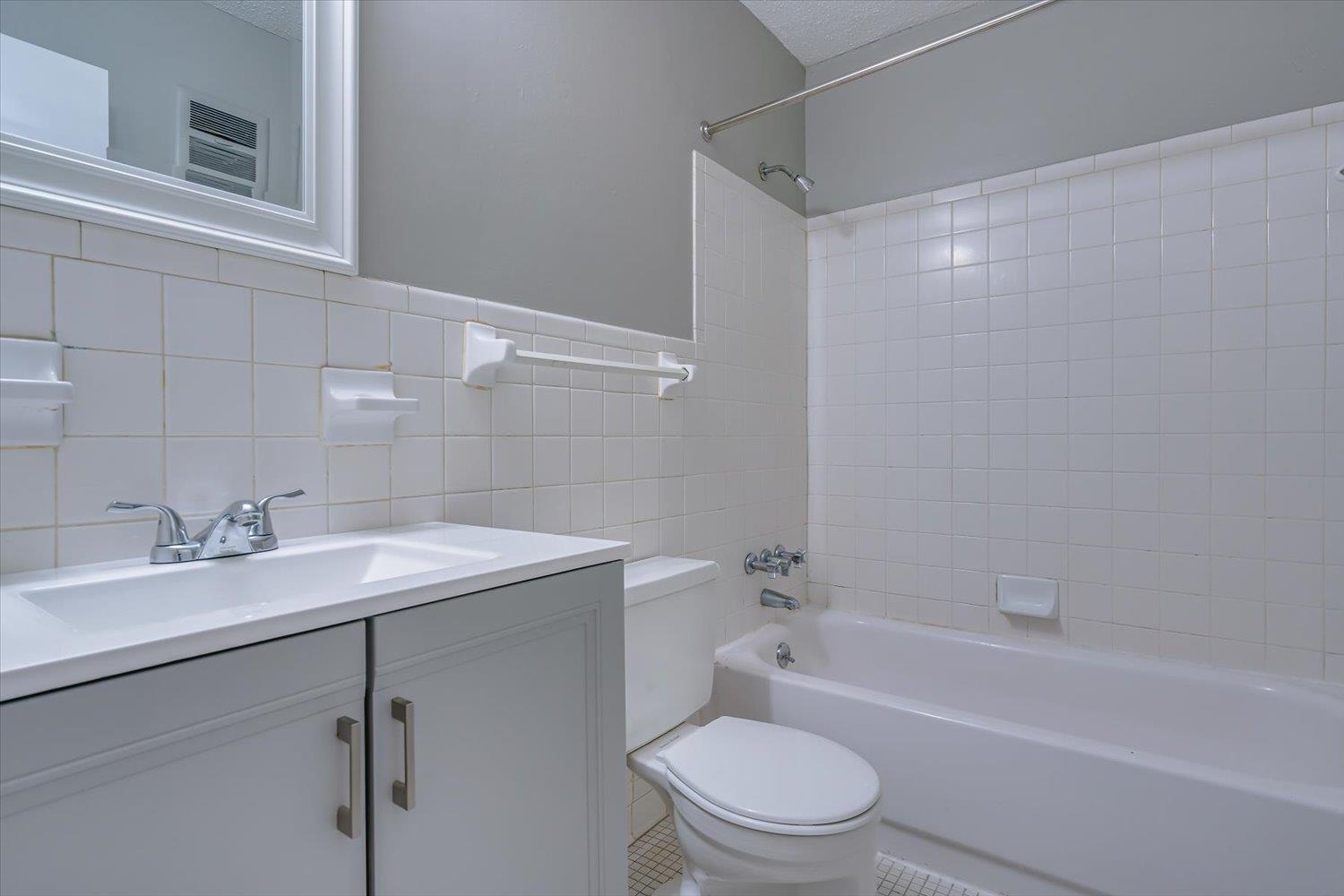 3636 Spottswood Ave 1 Property Photo 19