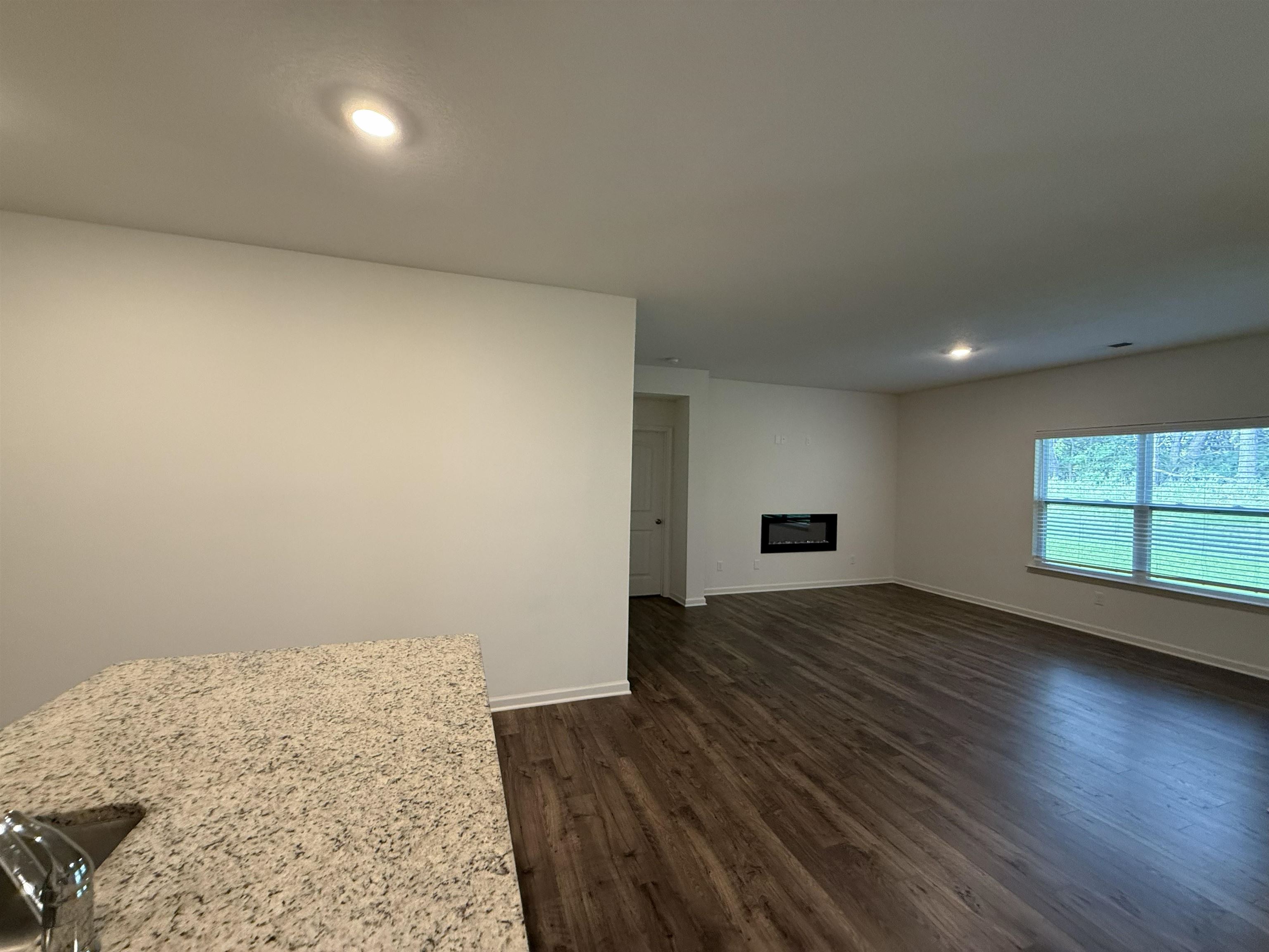 180 Driftwood Loop Property Photo 3