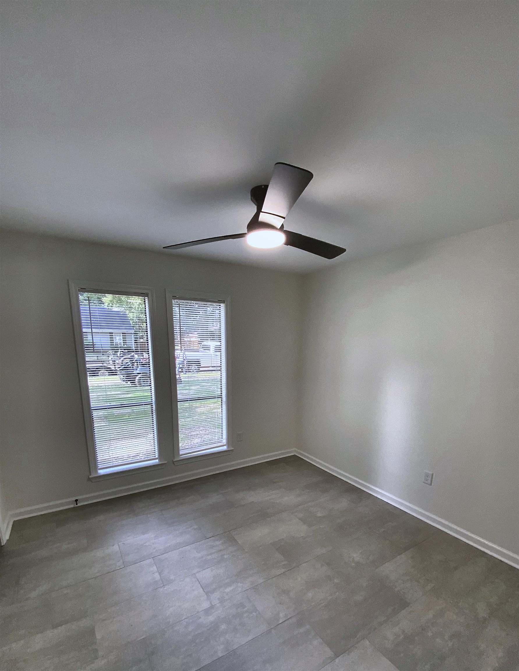 6744 Bainbridge Dr Property Photo 9