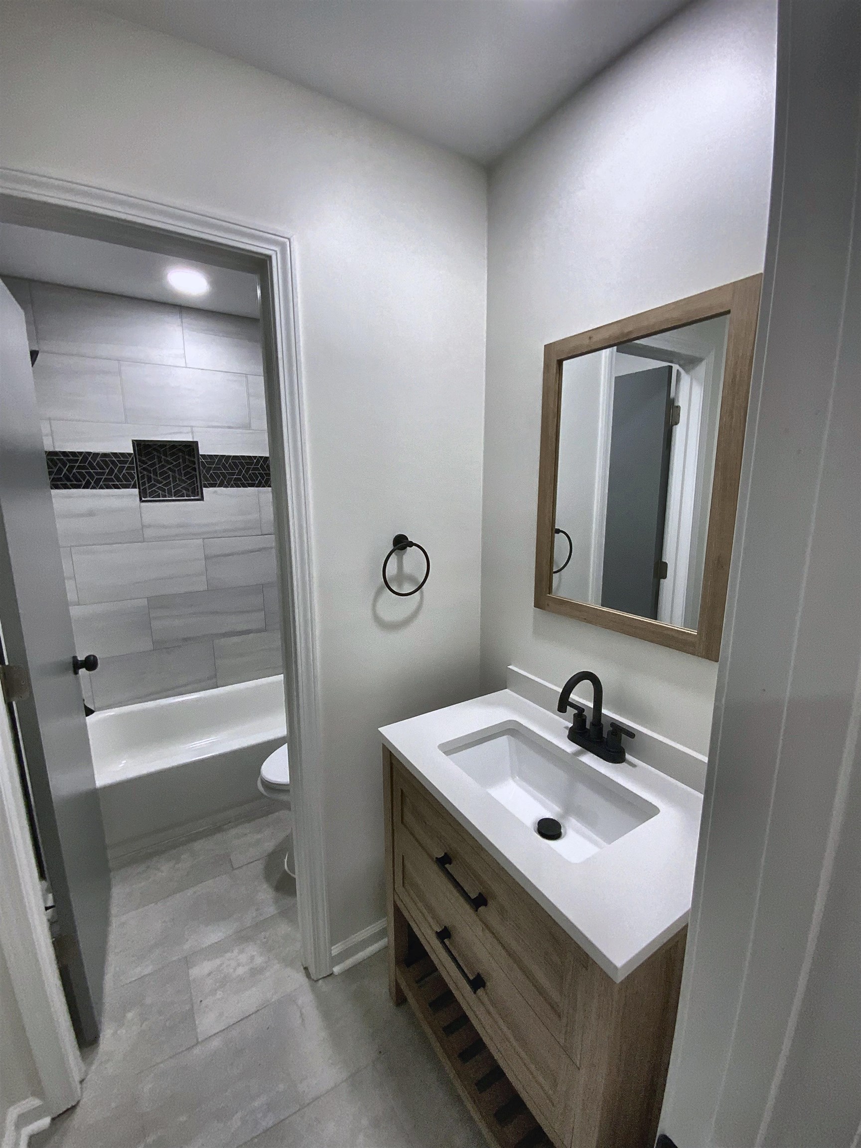 6744 Bainbridge Dr Property Photo 10
