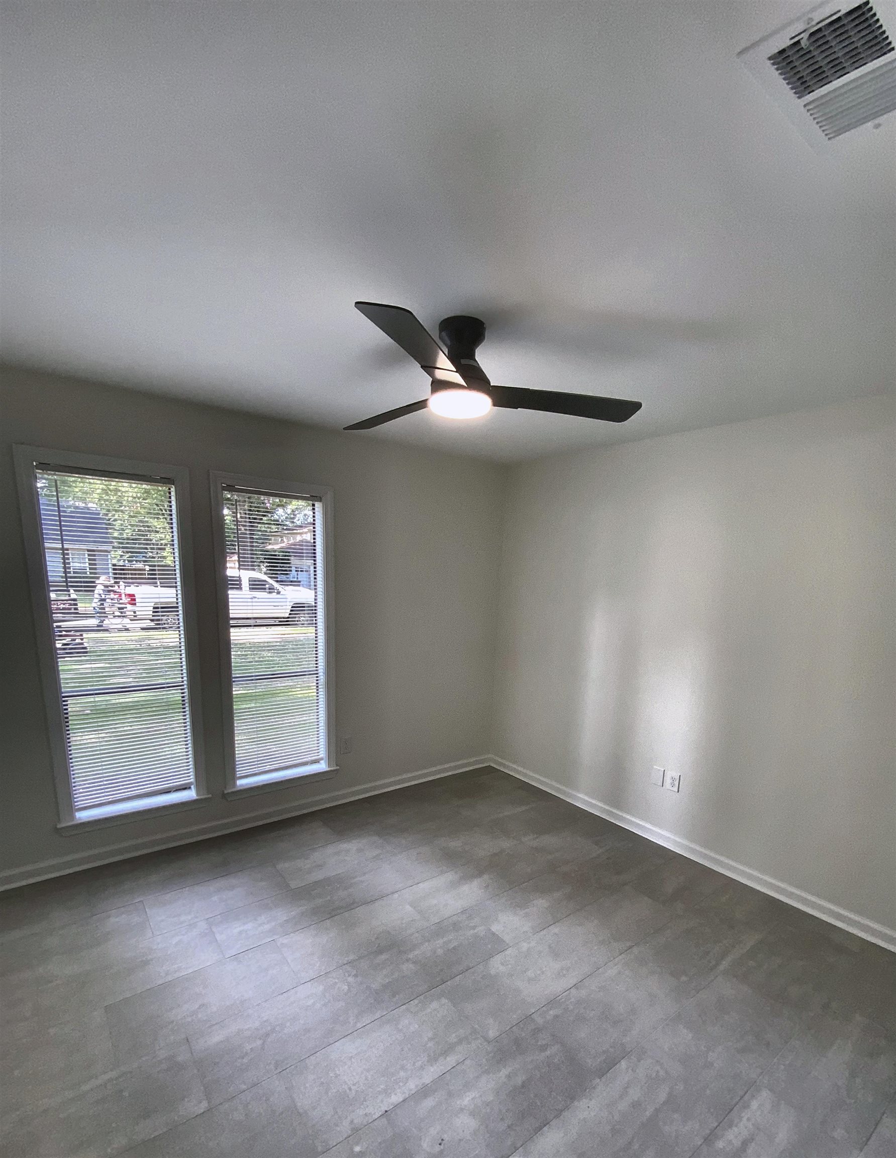 6744 Bainbridge Dr Property Photo 12