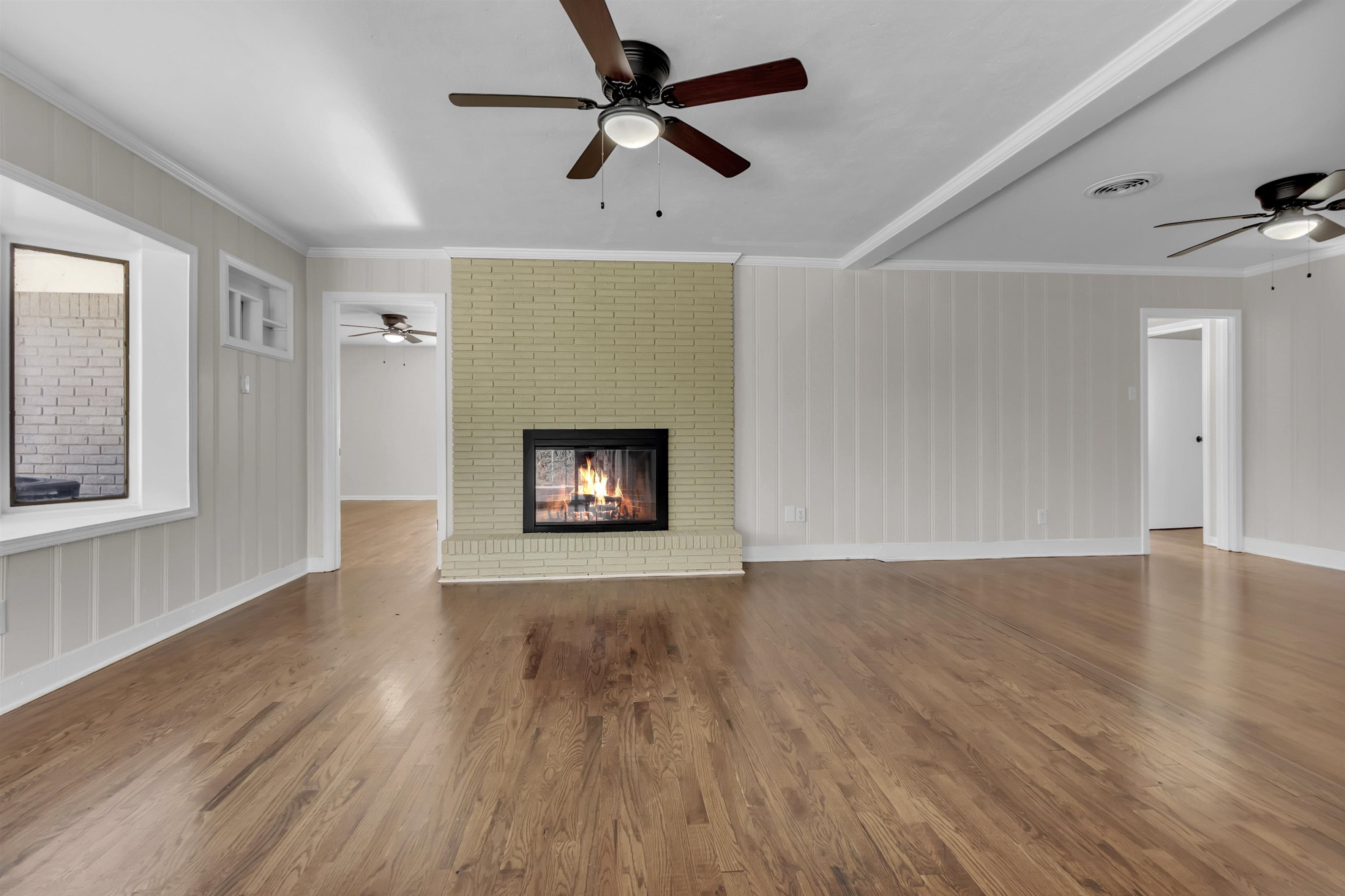 1688 Estate Dr Property Photo 4