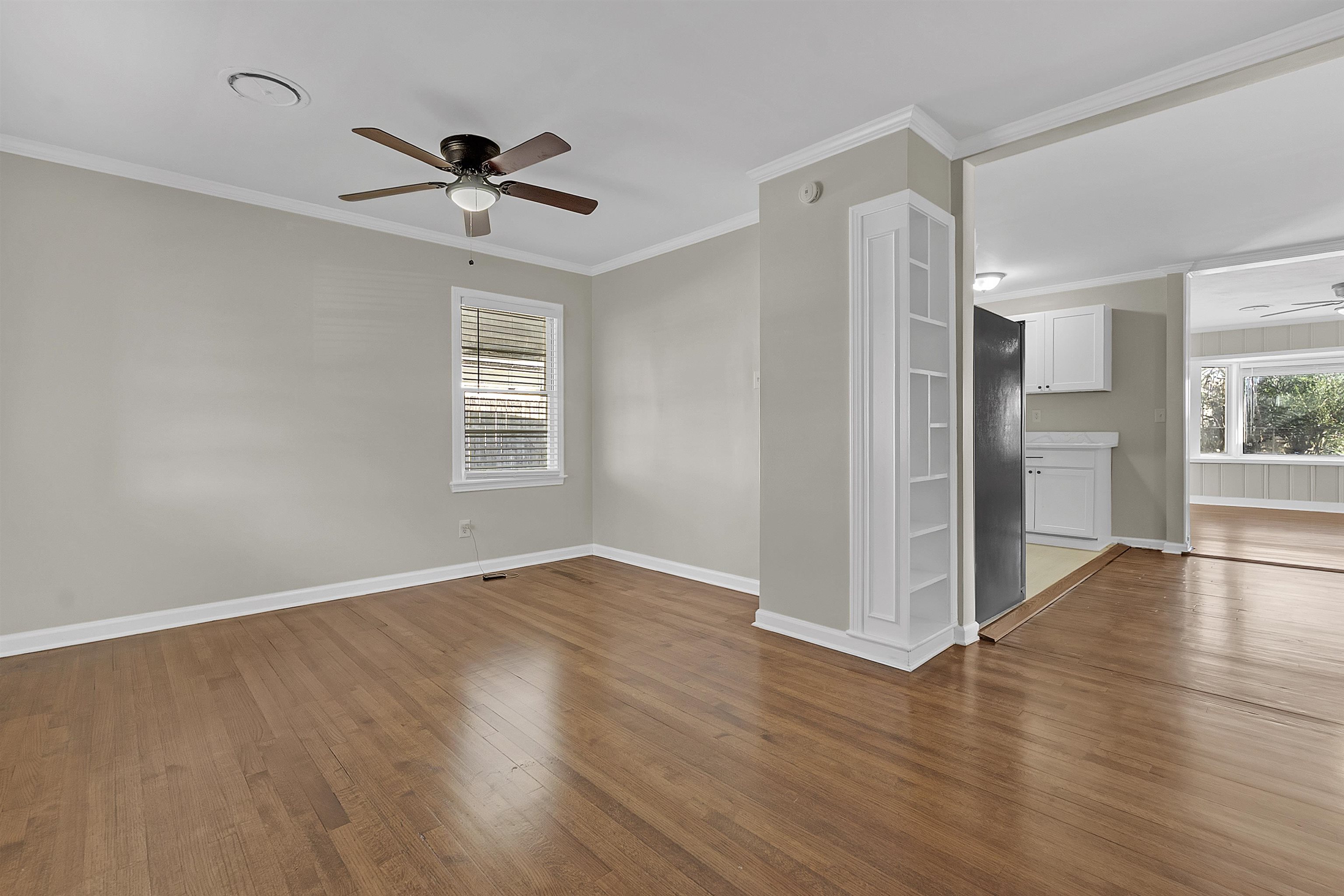 1688 Estate Dr Property Photo 6