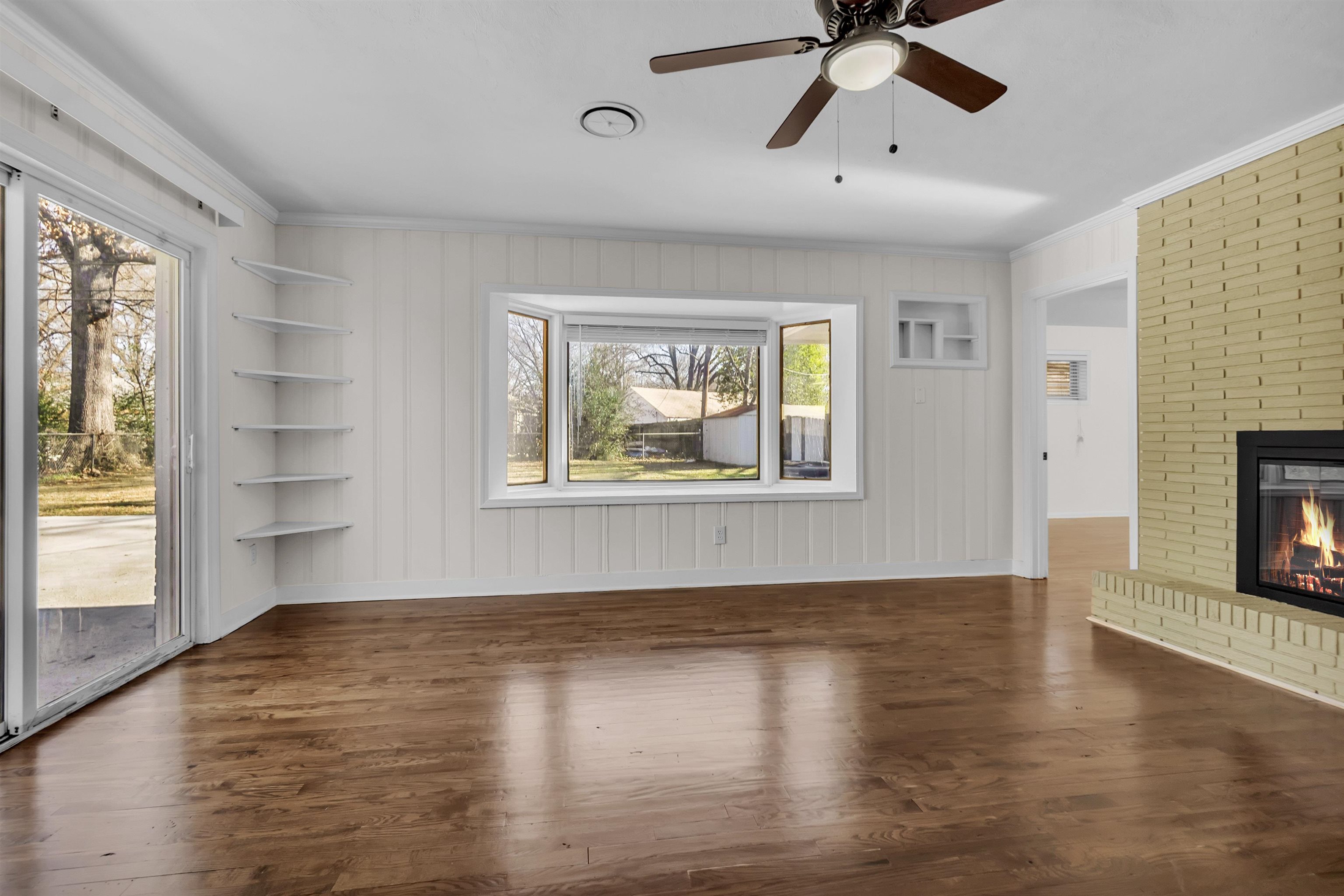1688 Estate Dr Property Photo 10