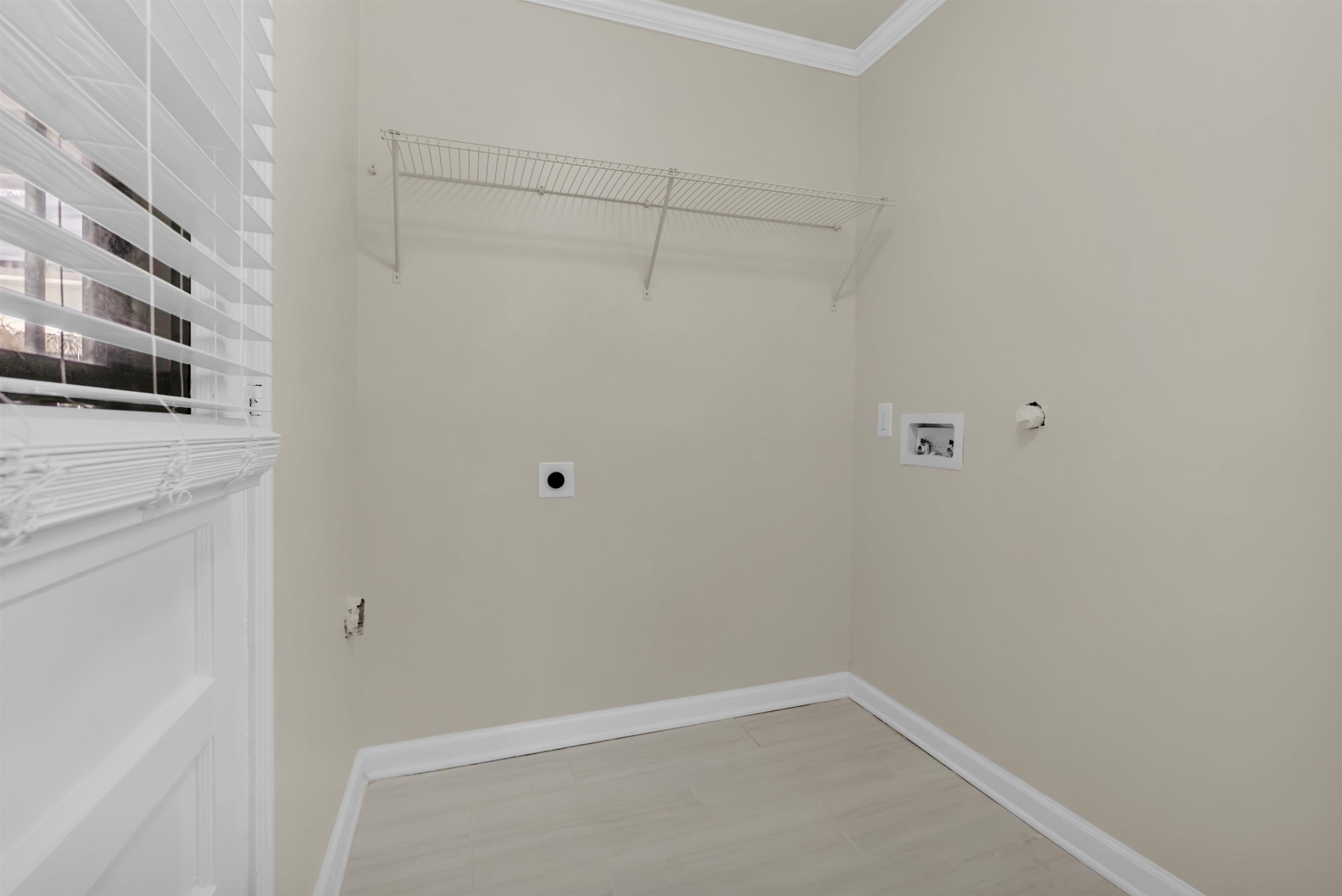 1688 Estate Dr Property Photo 17